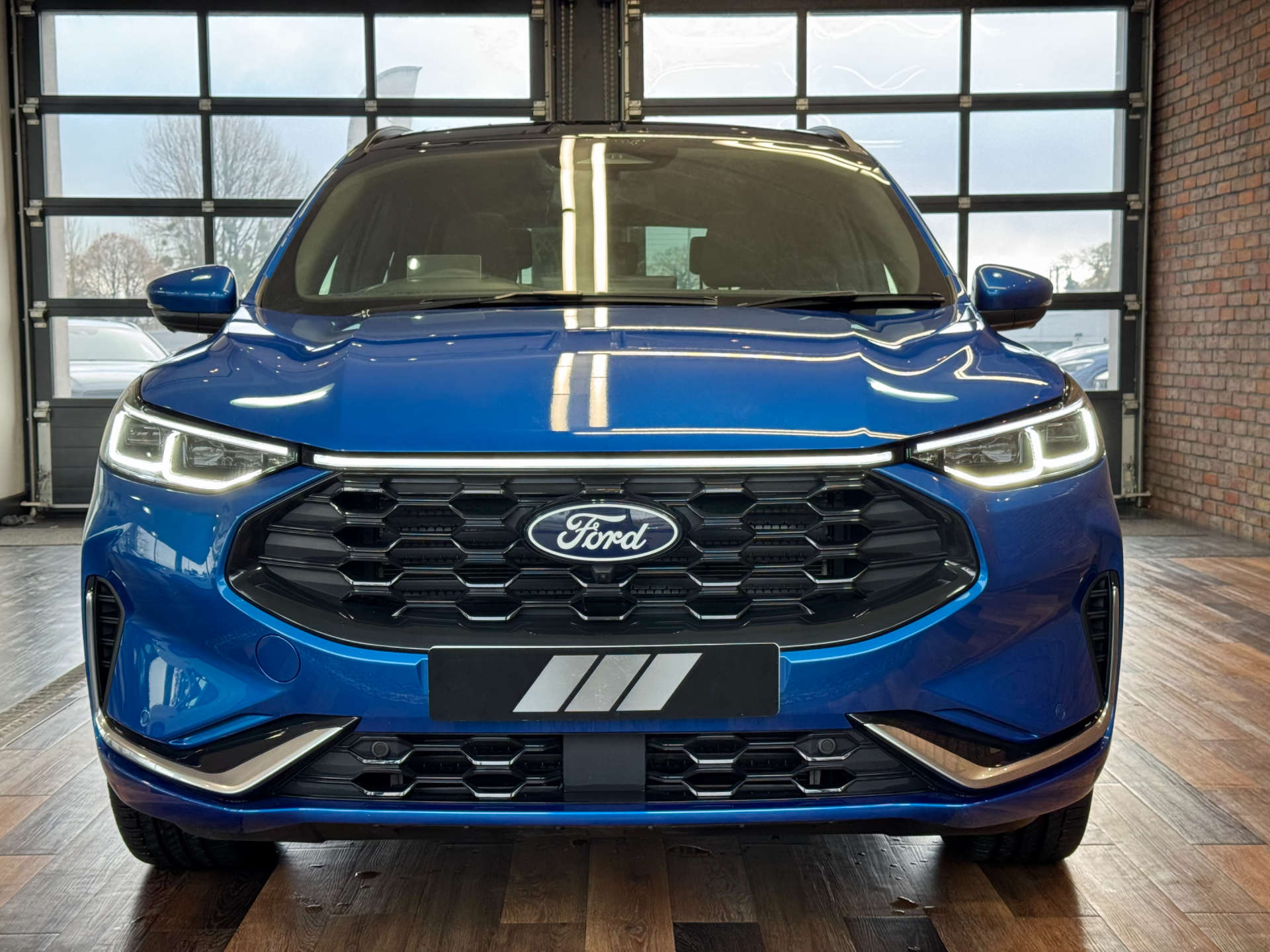 FORD KUGA 2.5 Kuga Active HEV CVT 5dr #3