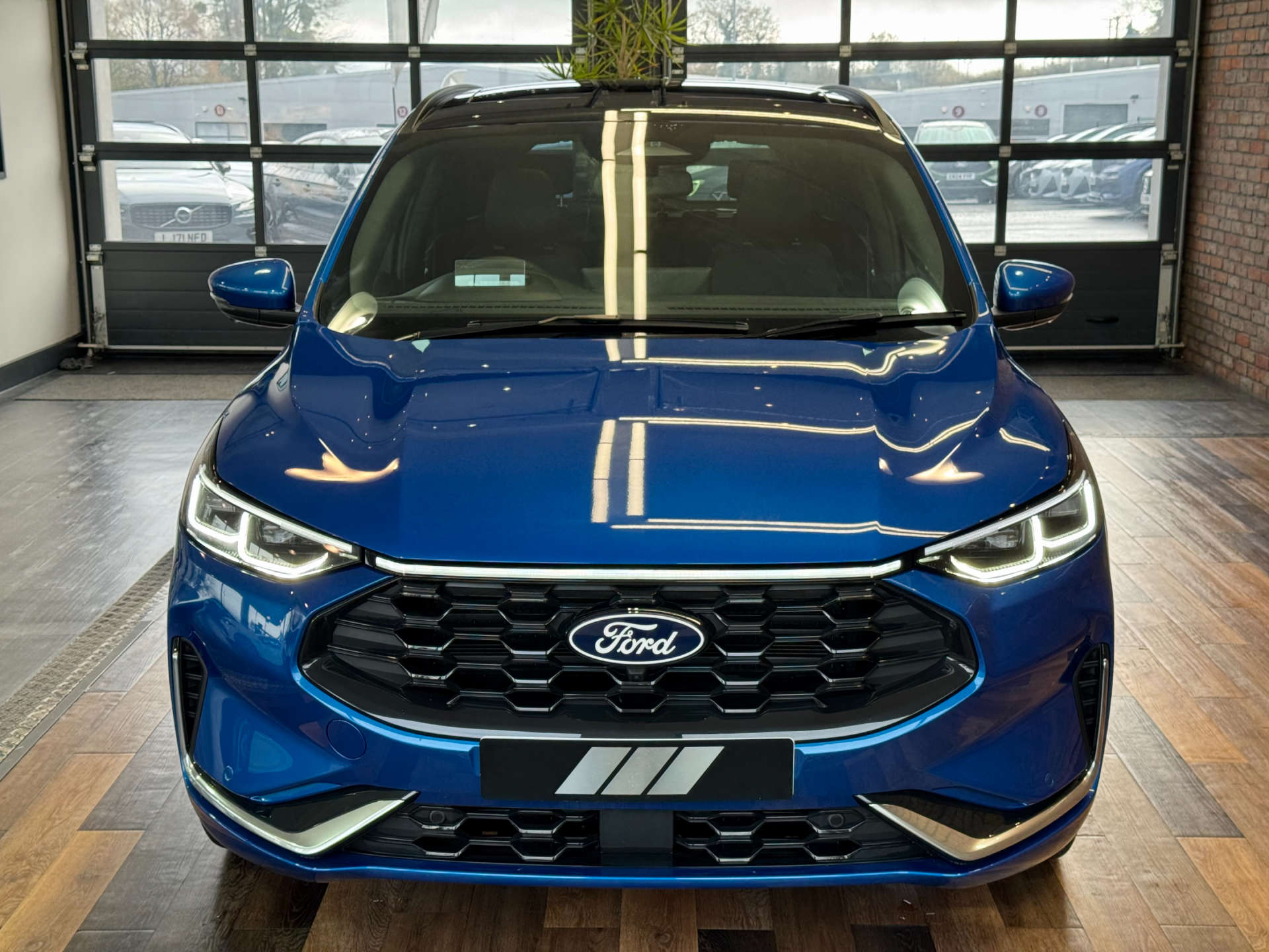 FORD KUGA 2.5 Kuga Active HEV CVT 5dr #4