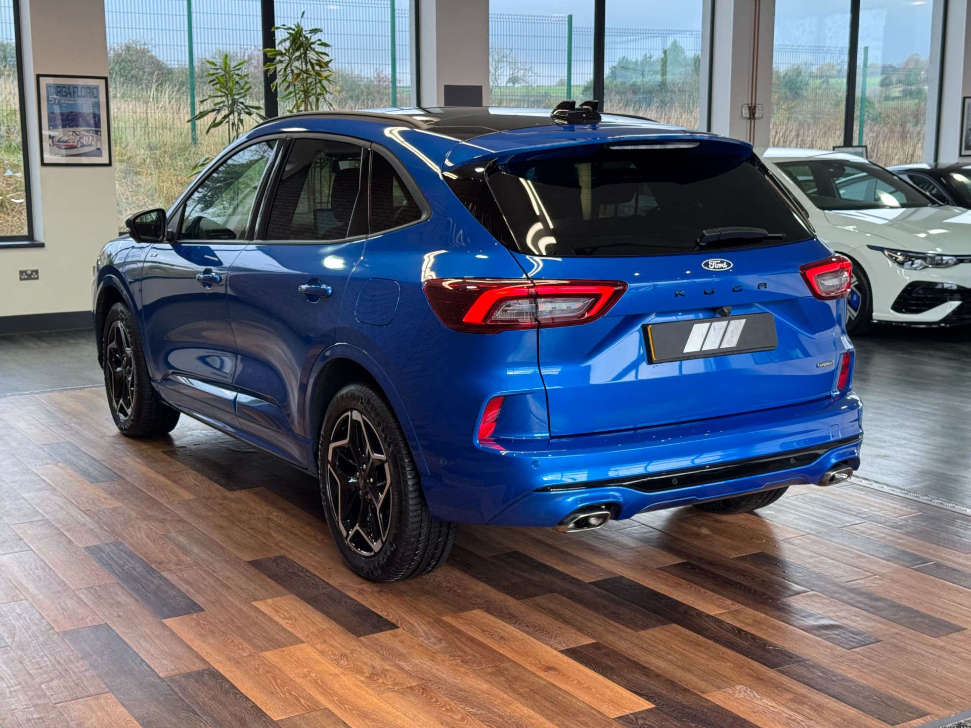 FORD KUGA 2.5 Kuga Active HEV CVT 5dr #8