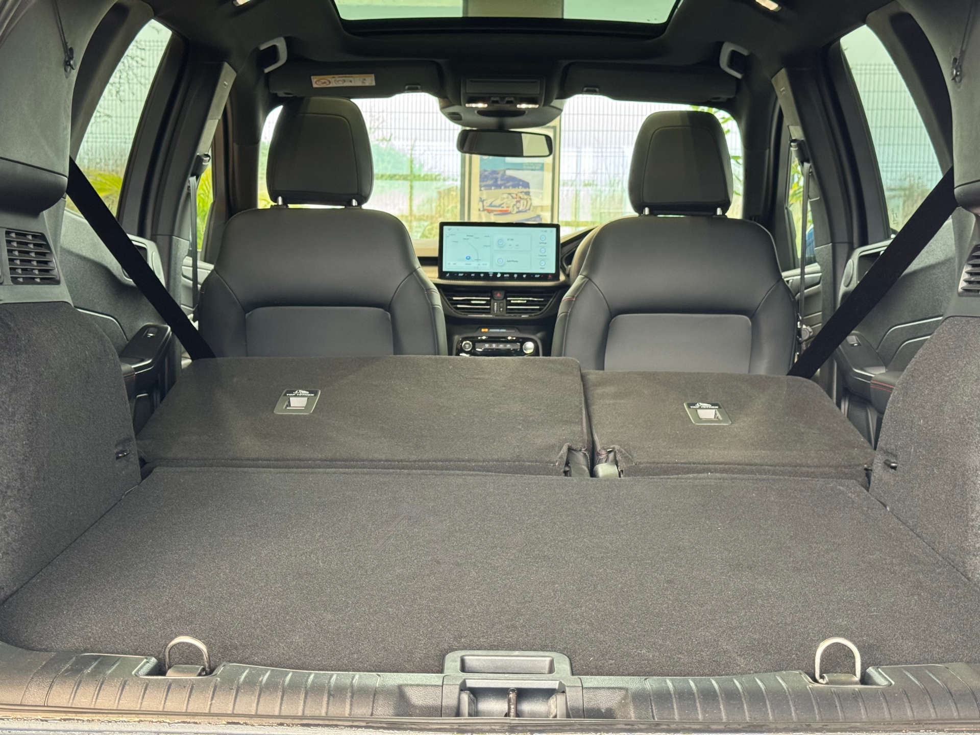 FORD KUGA 2.5 Kuga Active HEV CVT 5dr #24