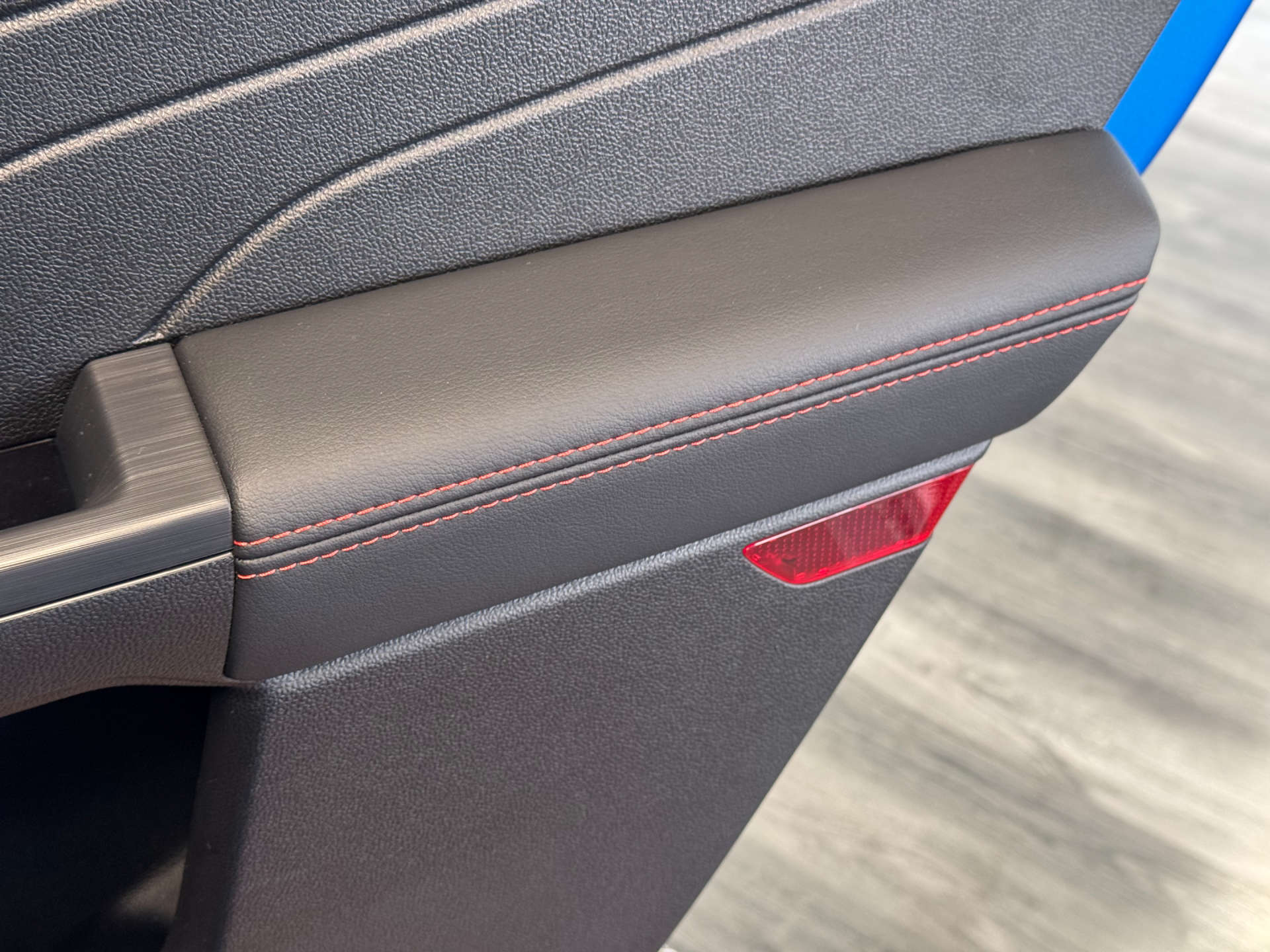 FORD KUGA 2.5 Kuga Active HEV CVT 5dr #28