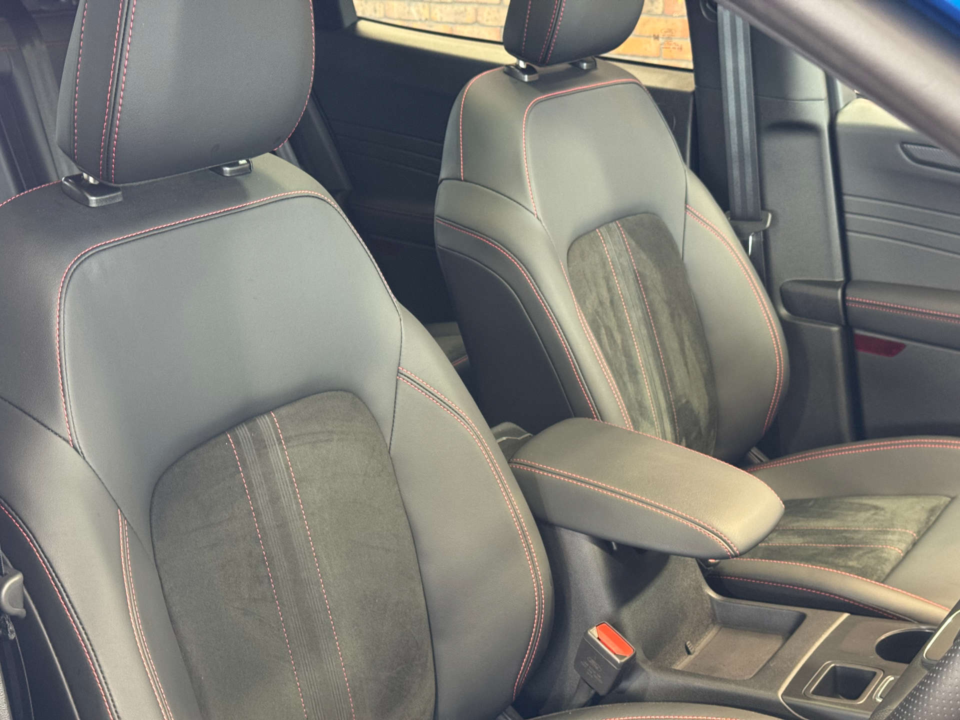 FORD KUGA 2.5 Kuga Active HEV CVT 5dr #41