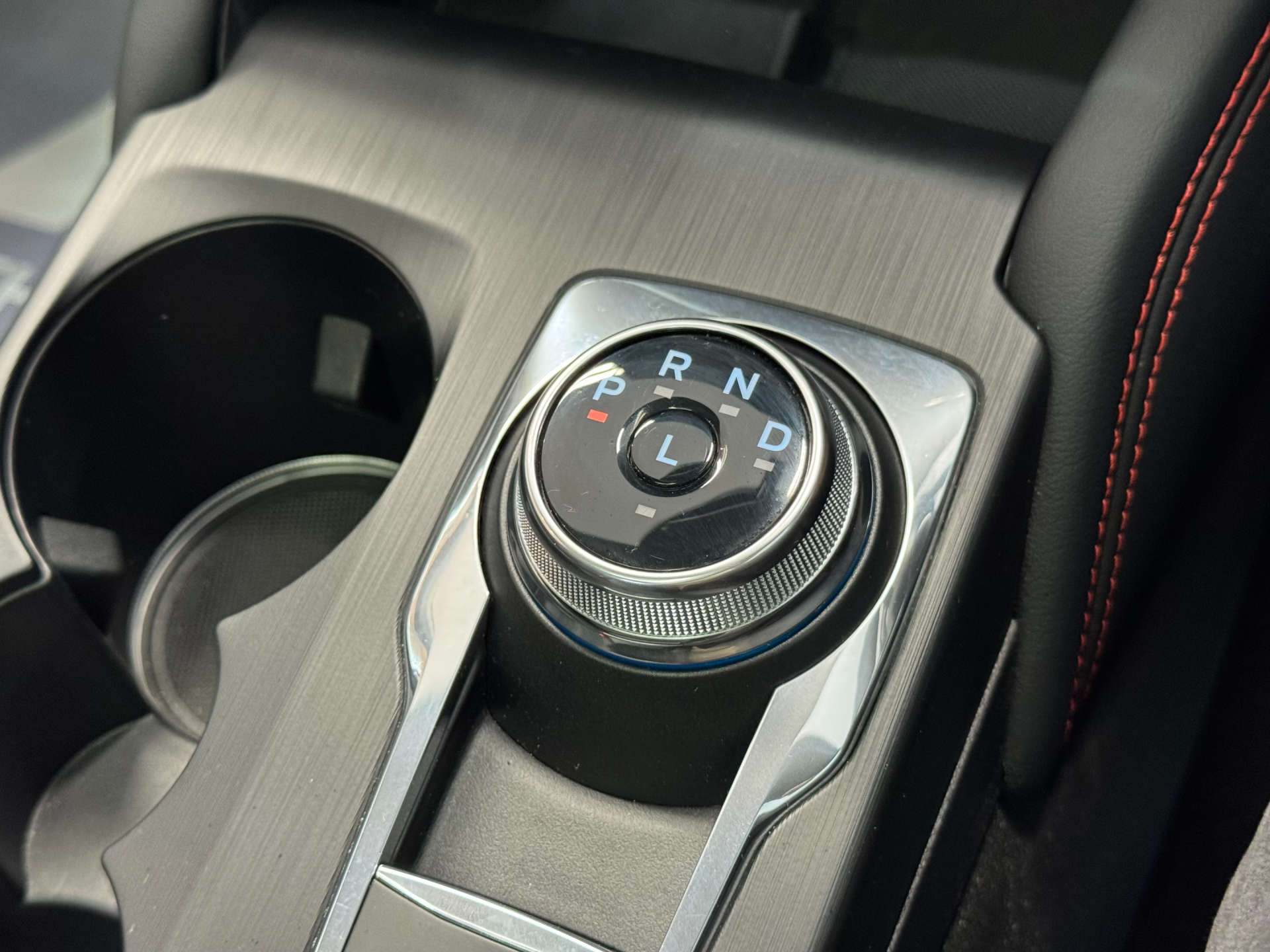 FORD KUGA 2.5 Kuga Active HEV CVT 5dr #44