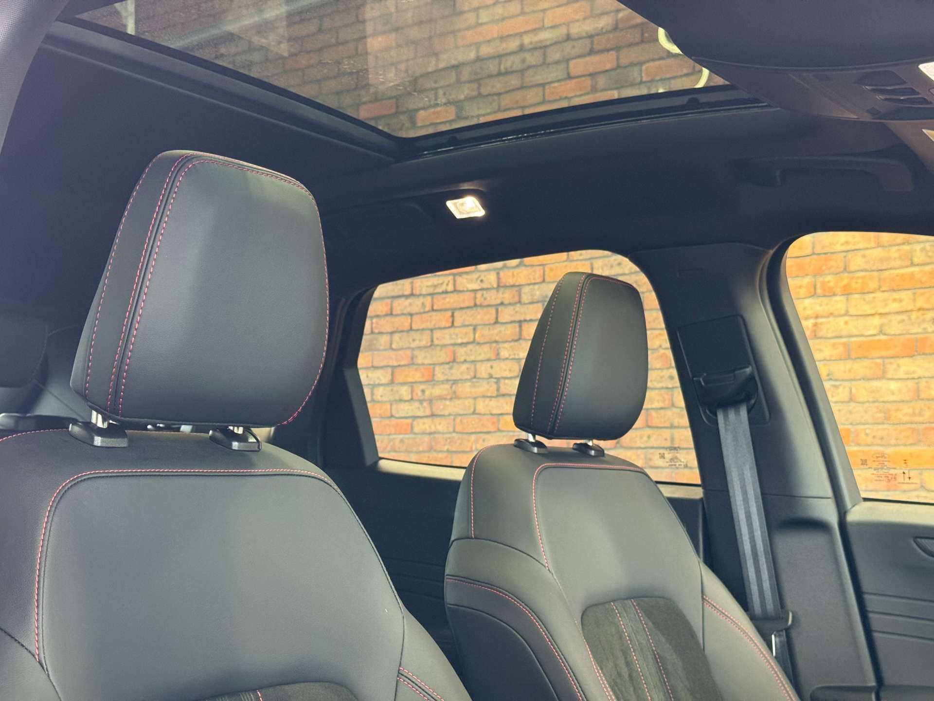 FORD KUGA 2.5 Kuga Active HEV CVT 5dr #53