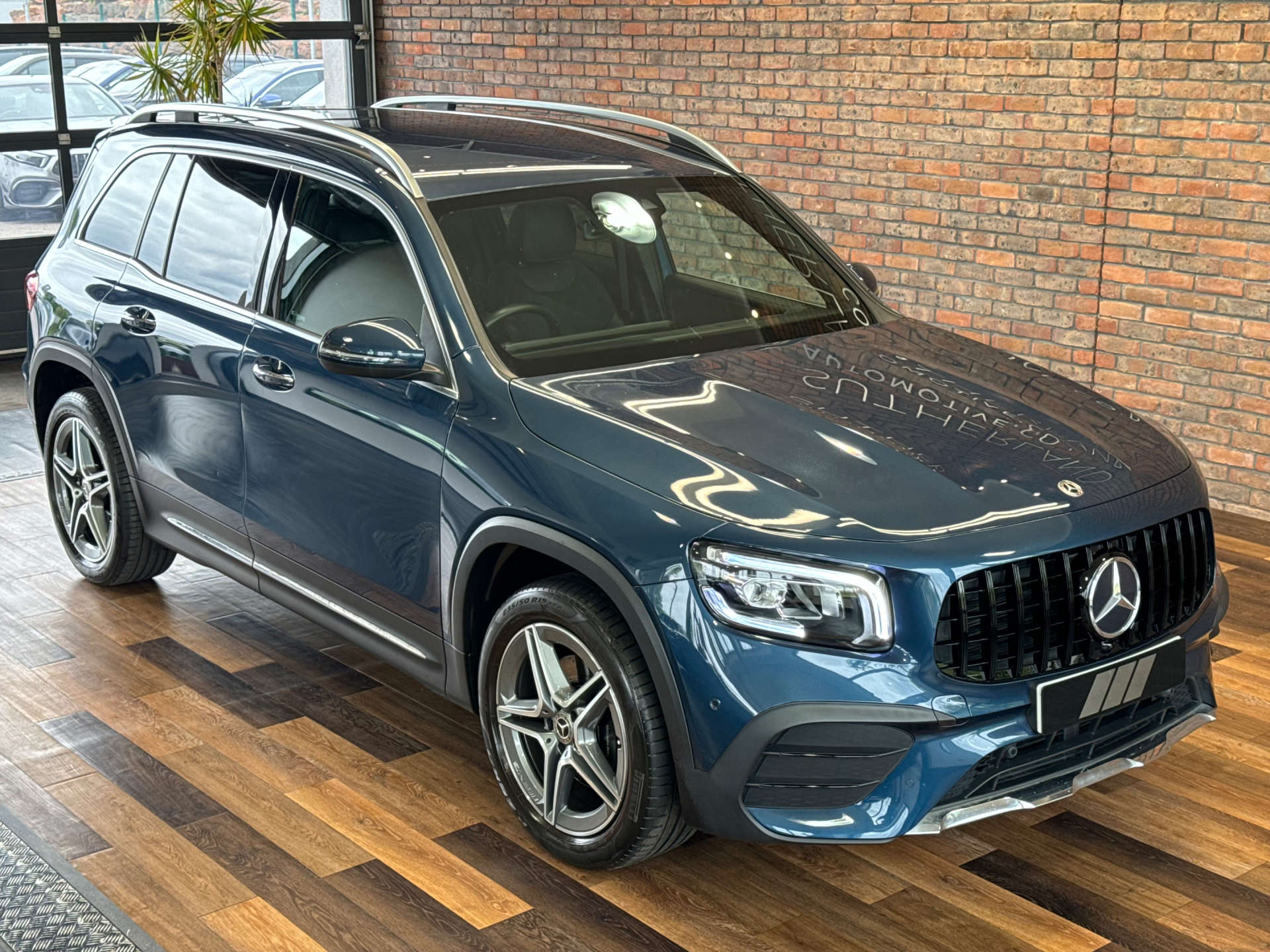 MERCEDES-BENZ GLB 1.3 GLB 200 AMG Line Premium Auto 5dr #4