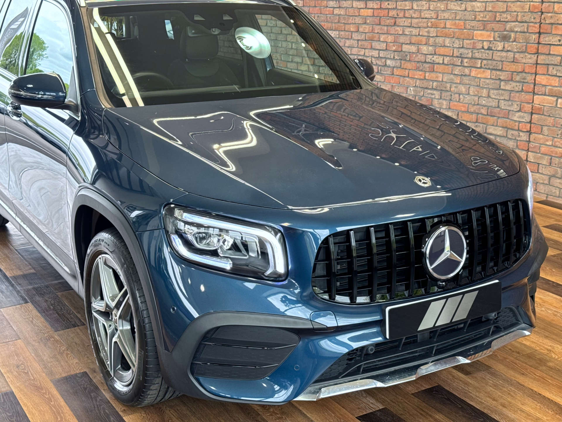 MERCEDES-BENZ GLB 1.3 GLB 200 AMG Line Premium Auto 5dr #11
