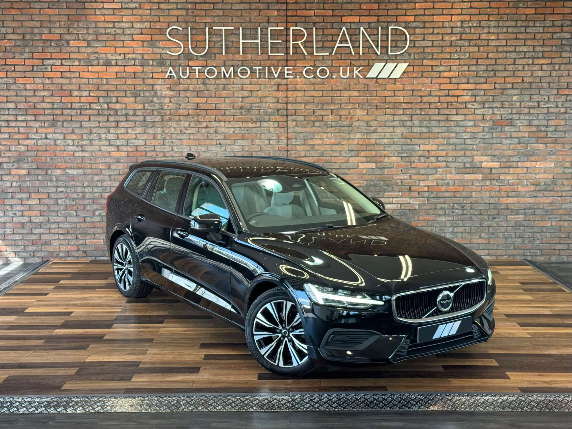 VOLVO V60 2.0 V60 Core B3 MHEV Auto 5dr #1