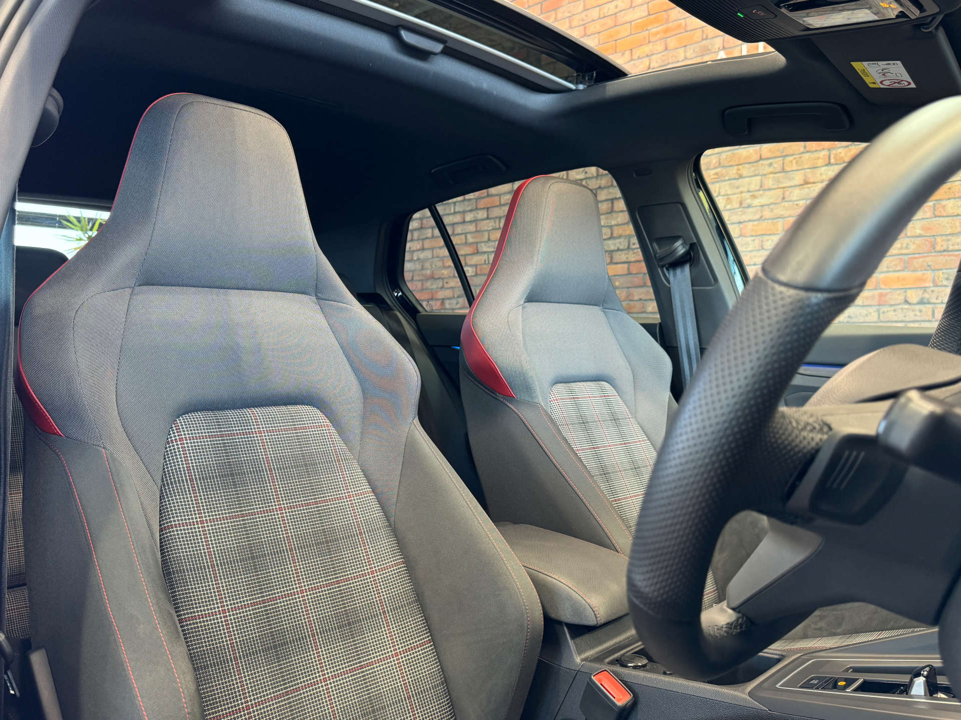 VOLKSWAGEN GOLF 2.0 Golf GTi TSi Semi-Auto 5dr #24