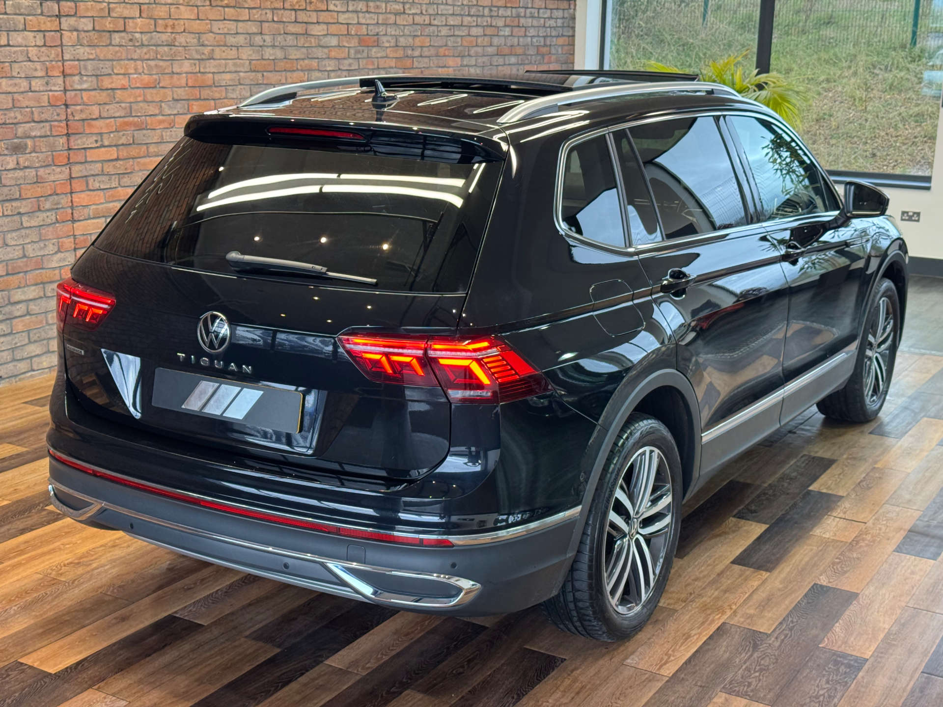 VOLKSWAGEN TIGUAN 2.0 Tiguan Allspace Elegance TDI Semi-Auto 5dr #5