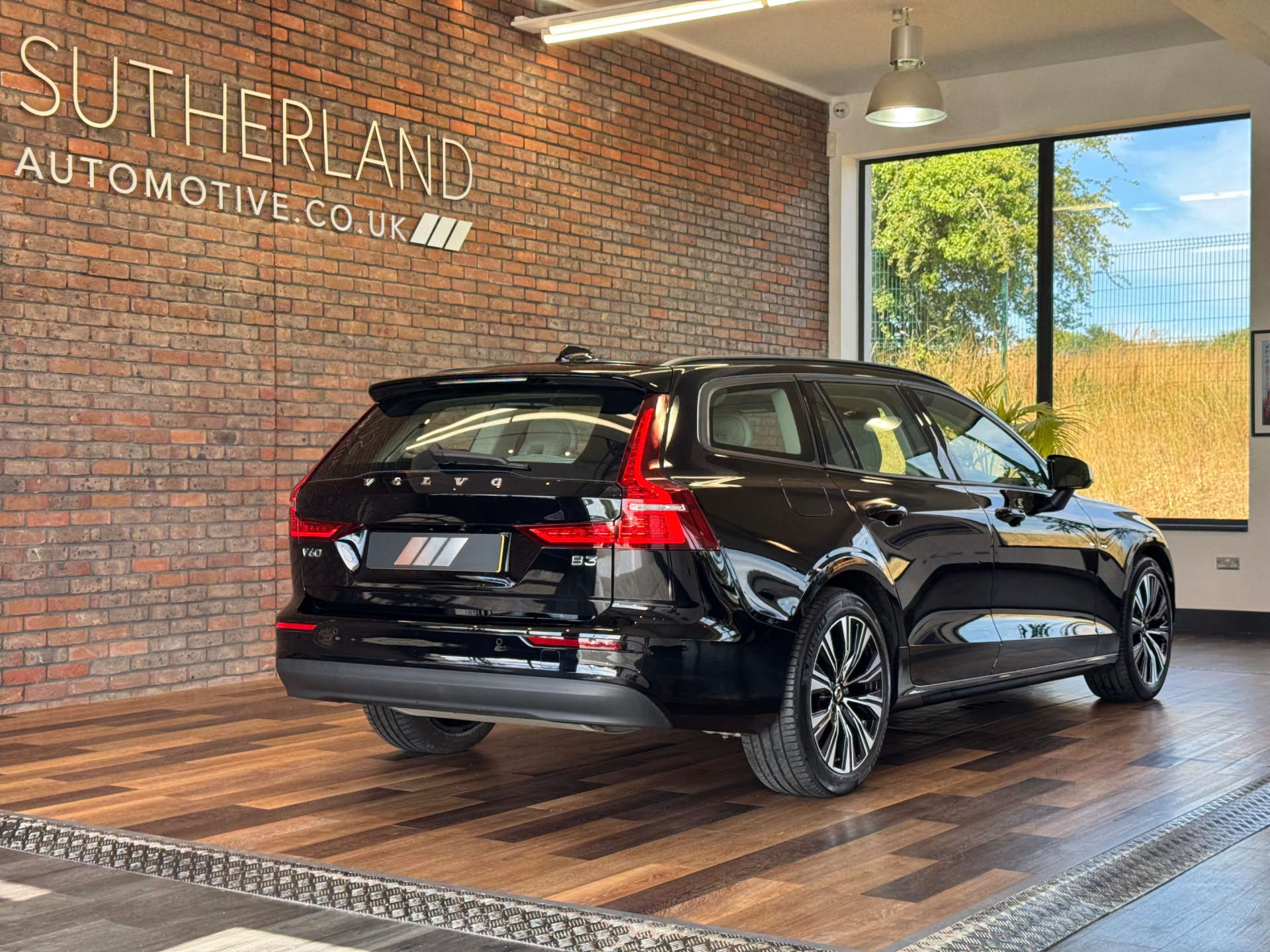 VOLVO V60 2.0 V60 Core B3 MHEV Auto 5dr #6