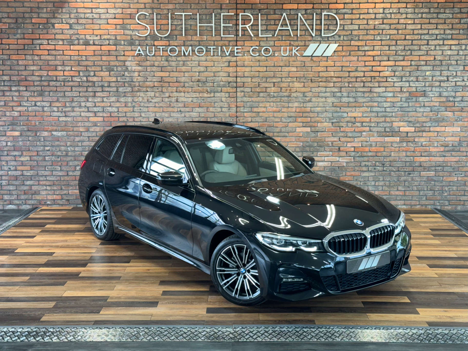 BMW 3 SERIES 2.0 320d M Sport Auto 5dr #1