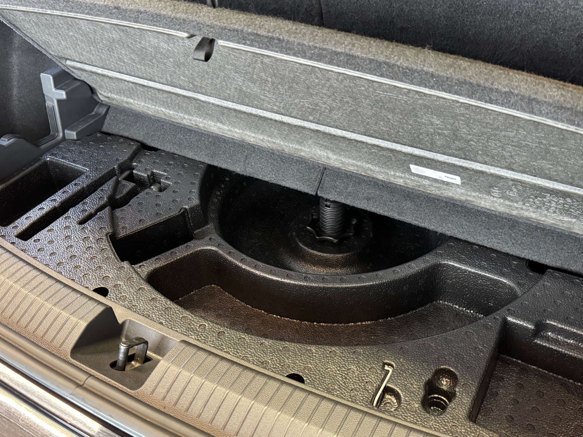 VOLKSWAGEN TIGUAN 2.0 Tiguan Allspace Elegance TDI Semi-Auto 5dr #17