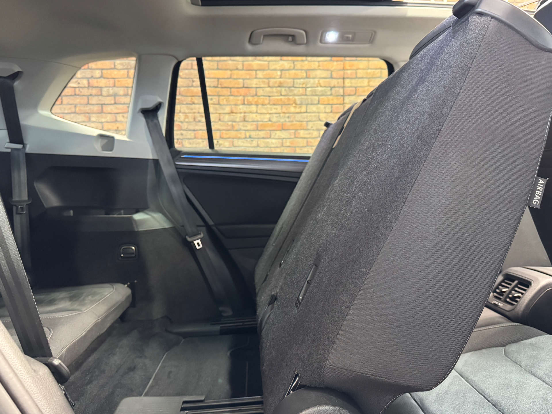 VOLKSWAGEN TIGUAN 2.0 Tiguan Allspace Elegance TDI Semi-Auto 5dr #20