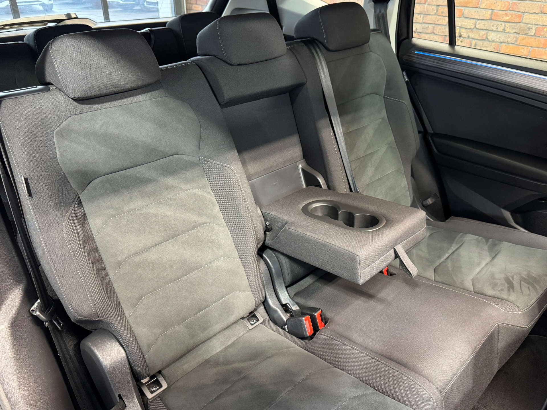 VOLKSWAGEN TIGUAN 2.0 Tiguan Allspace Elegance TDI Semi-Auto 5dr #21