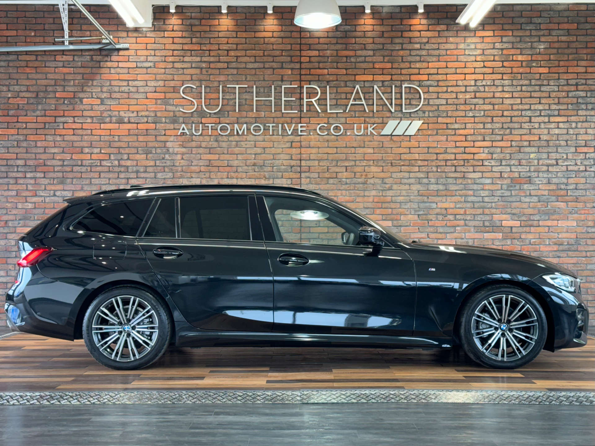 BMW 3 SERIES 2.0 320d M Sport Auto 5dr #2