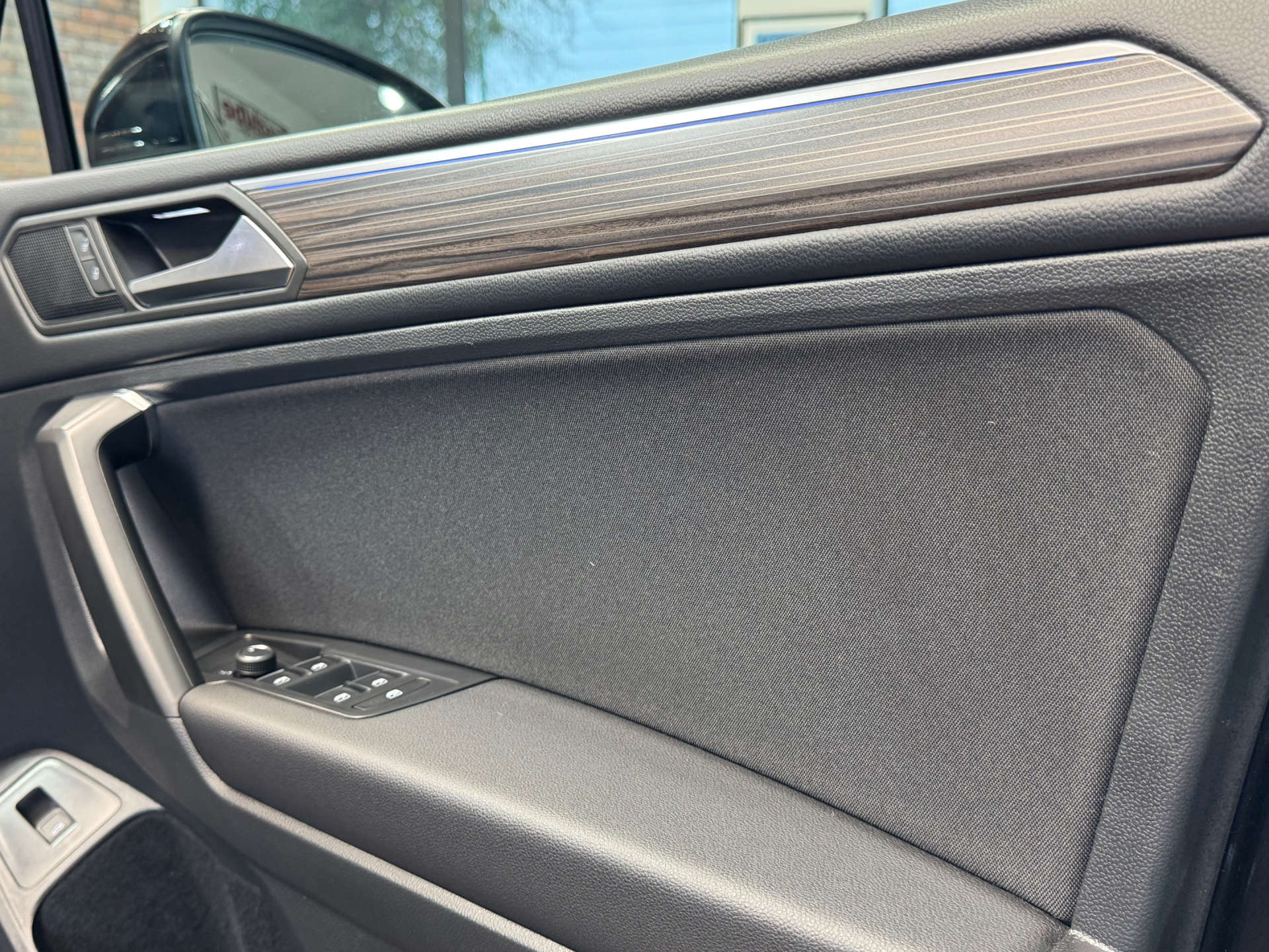 VOLKSWAGEN TIGUAN 2.0 Tiguan Allspace Elegance TDI Semi-Auto 5dr #31