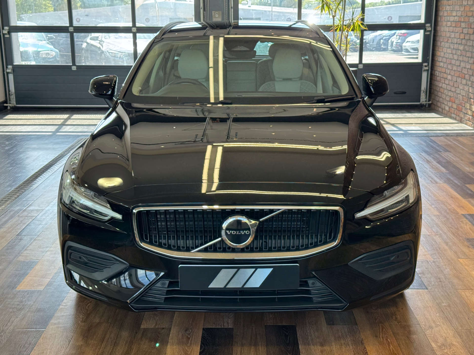 VOLVO V60 2.0 V60 Core B3 MHEV Auto 5dr #10