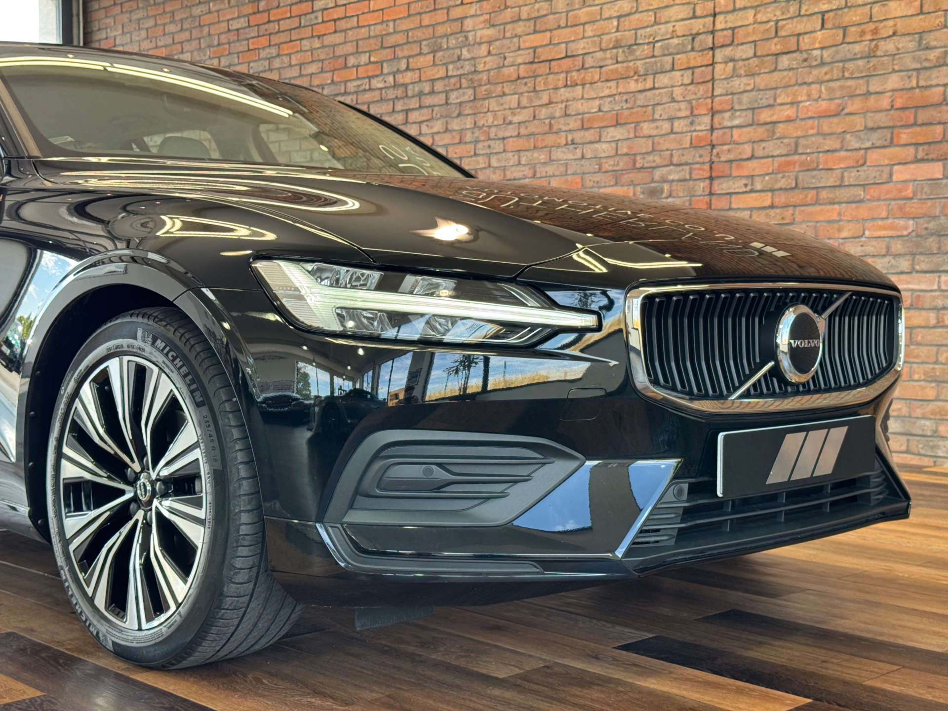 VOLVO V60 2.0 V60 Core B3 MHEV Auto 5dr #12