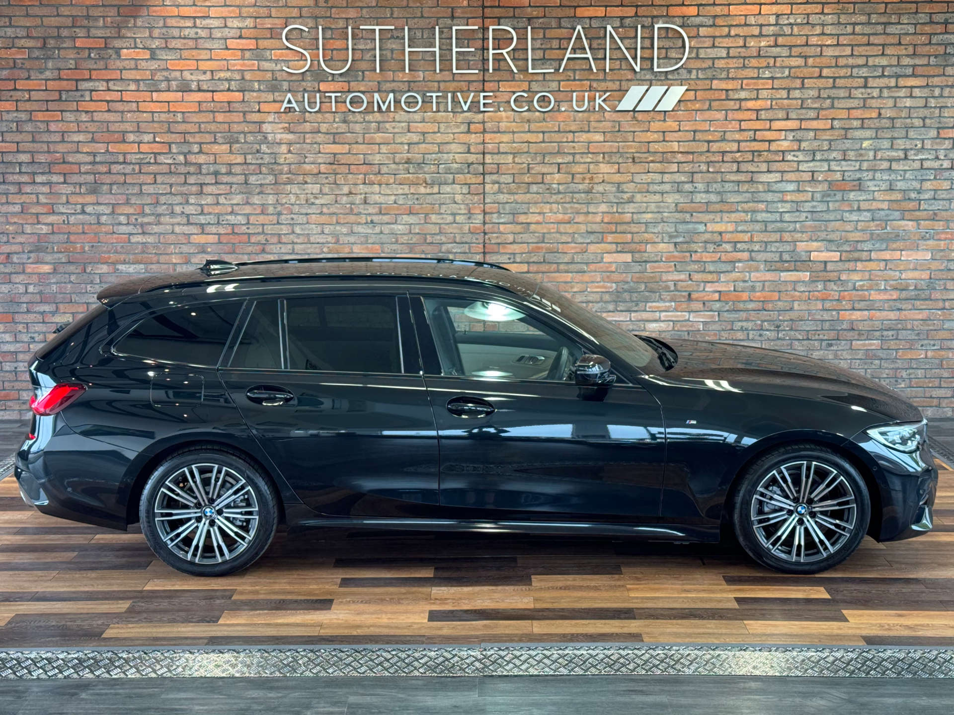 BMW 3 SERIES 2.0 320d M Sport Auto 5dr #3