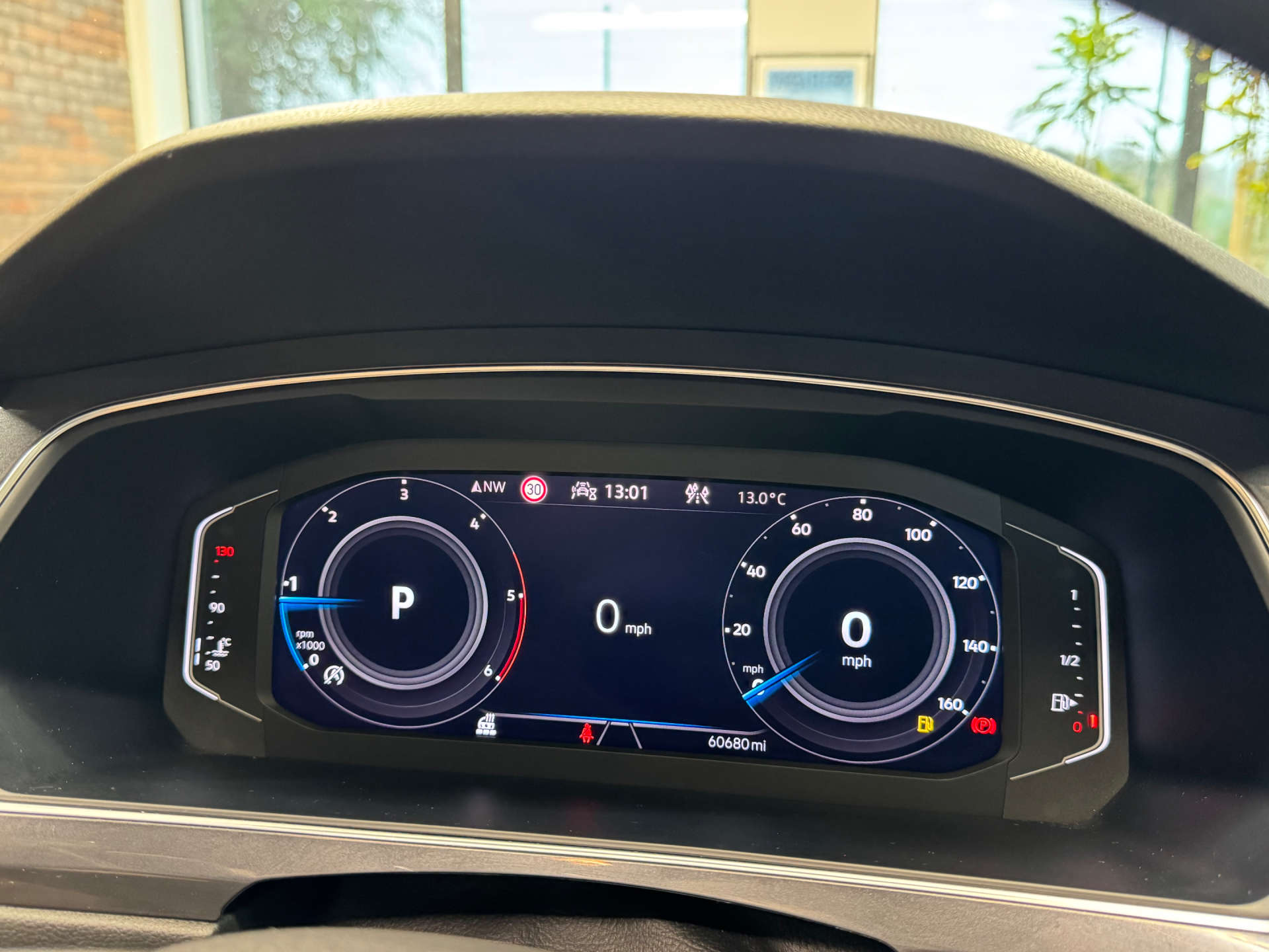 VOLKSWAGEN TIGUAN 2.0 Tiguan Allspace Elegance TDI Semi-Auto 5dr #51