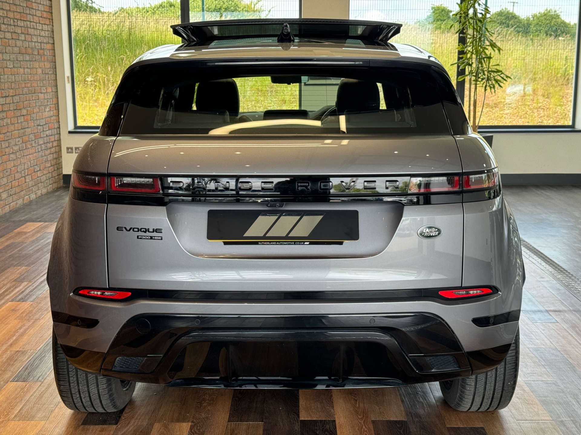 LAND ROVER RANGE ROVER EVOQUE 2.0 Range Rover Evoque R-Dynamic HSE Auto 4WD 5dr #8