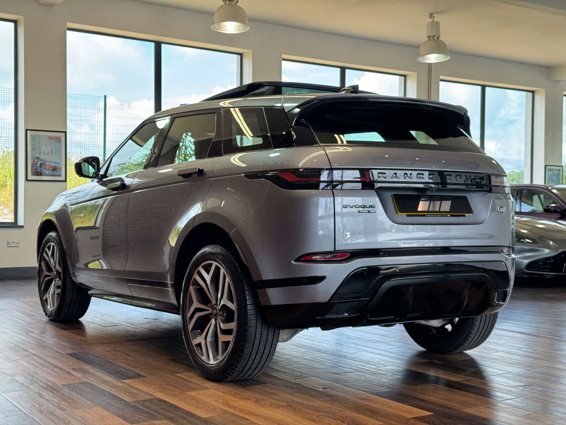 LAND ROVER RANGE ROVER EVOQUE 2.0 Range Rover Evoque R-Dynamic HSE Auto 4WD 5dr #9