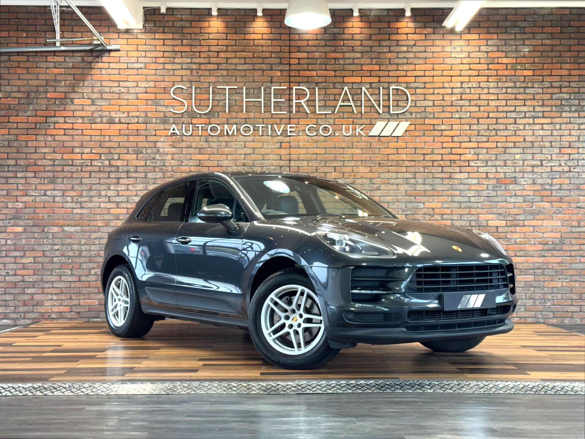PORSCHE MACAN 2.0 Macan Semi-Auto 4WD 5dr #0