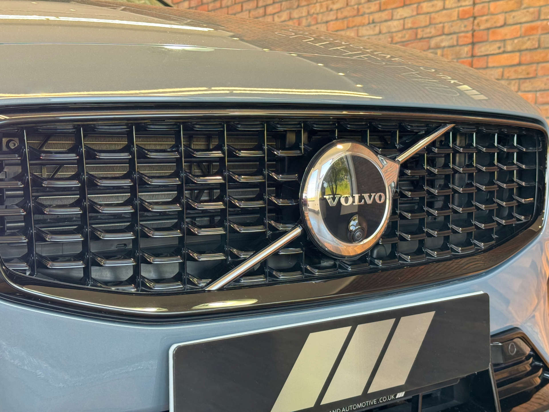 VOLVO V60 2.0 V60 + B3 MHEV Auto 5dr #13