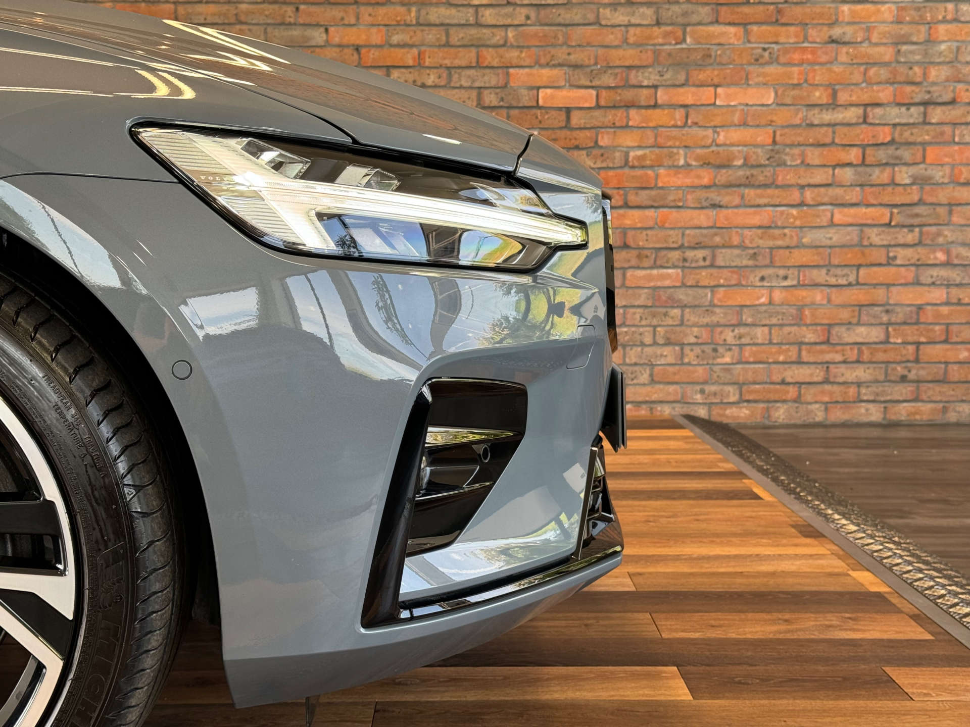 VOLVO V60 2.0 V60 + B3 MHEV Auto 5dr #14