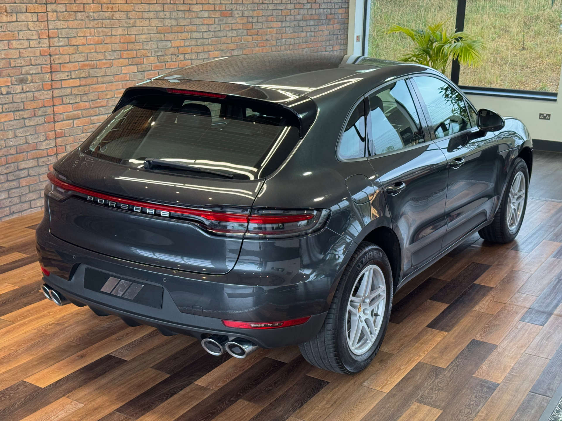 PORSCHE MACAN 2.0 Macan Semi-Auto 4WD 5dr #6