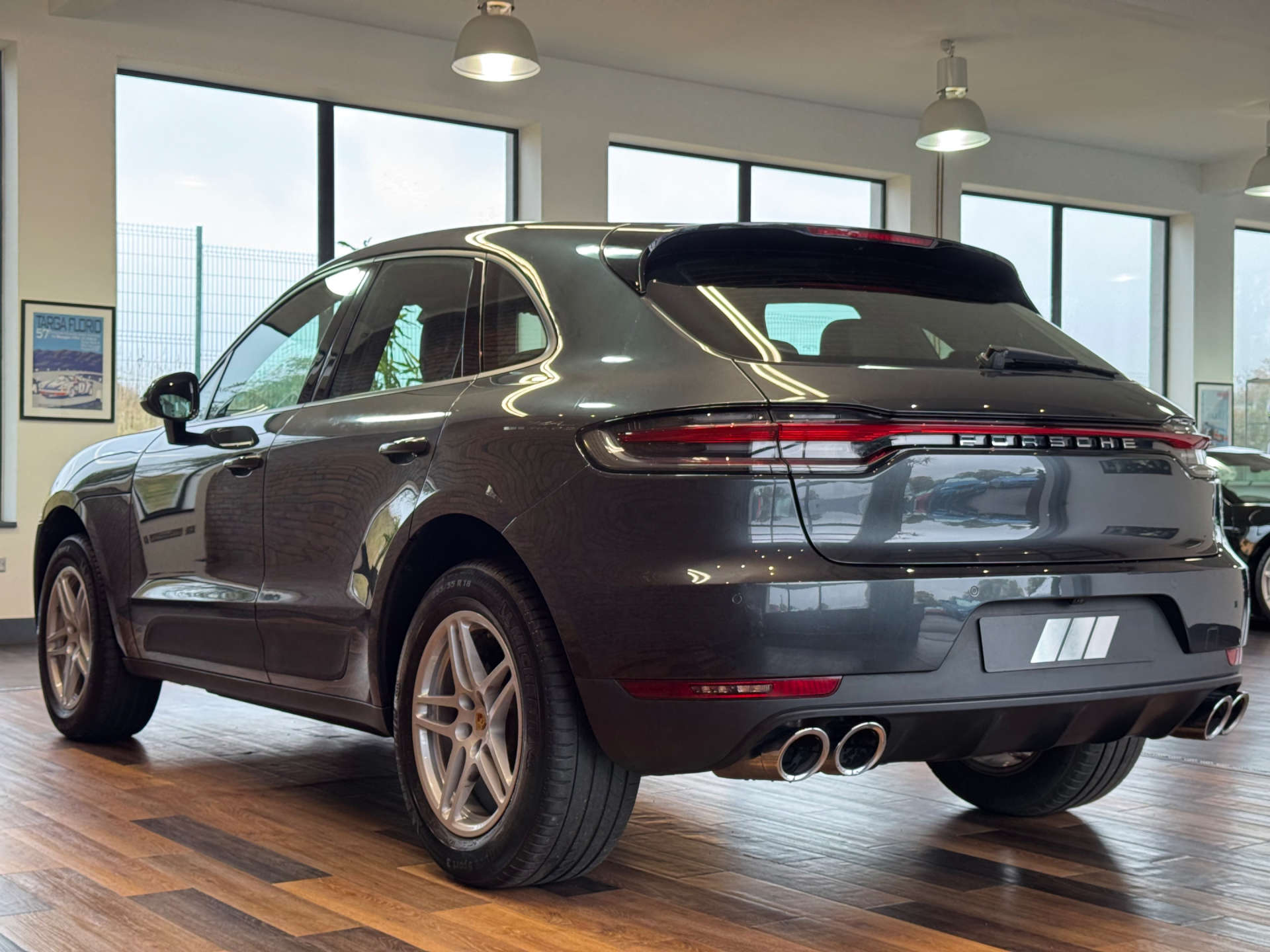 PORSCHE MACAN 2.0 Macan Semi-Auto 4WD 5dr #7