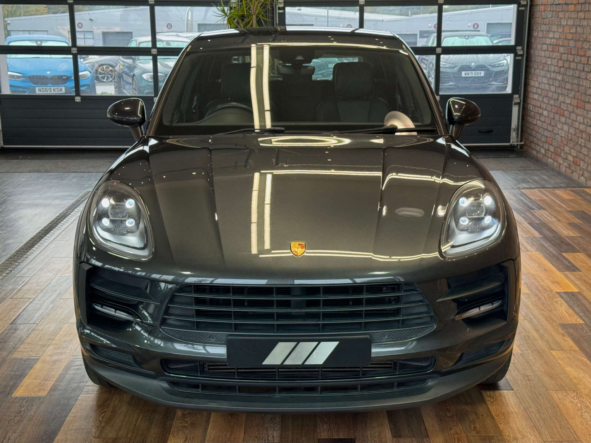 PORSCHE MACAN 2.0 Macan Semi-Auto 4WD 5dr #8