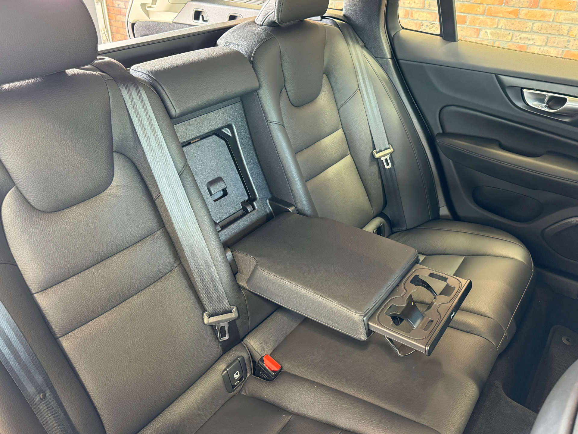 VOLVO V60 2.0 V60 + B3 MHEV Auto 5dr #30