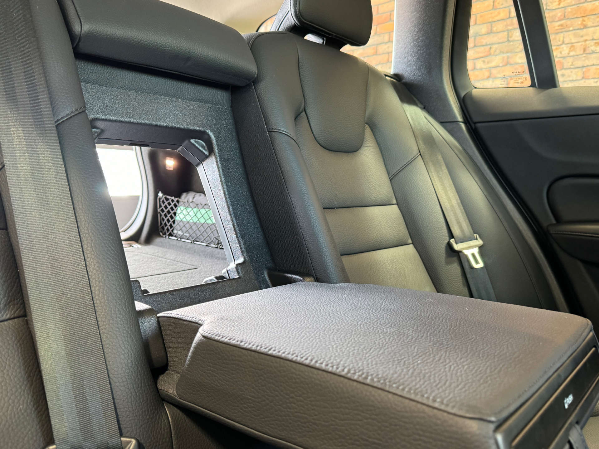 VOLVO V60 2.0 V60 + B3 MHEV Auto 5dr #31