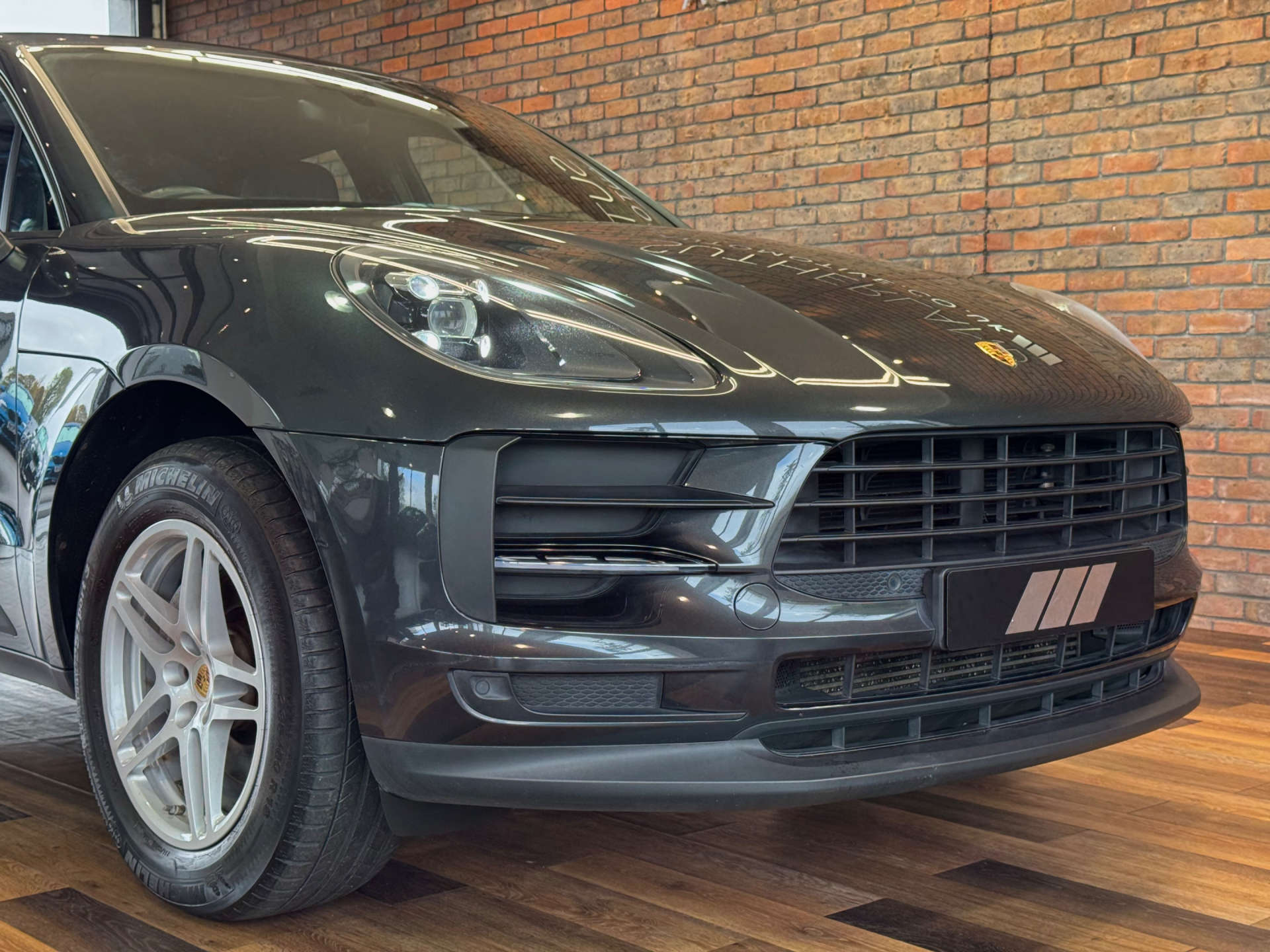 PORSCHE MACAN 2.0 Macan Semi-Auto 4WD 5dr #10
