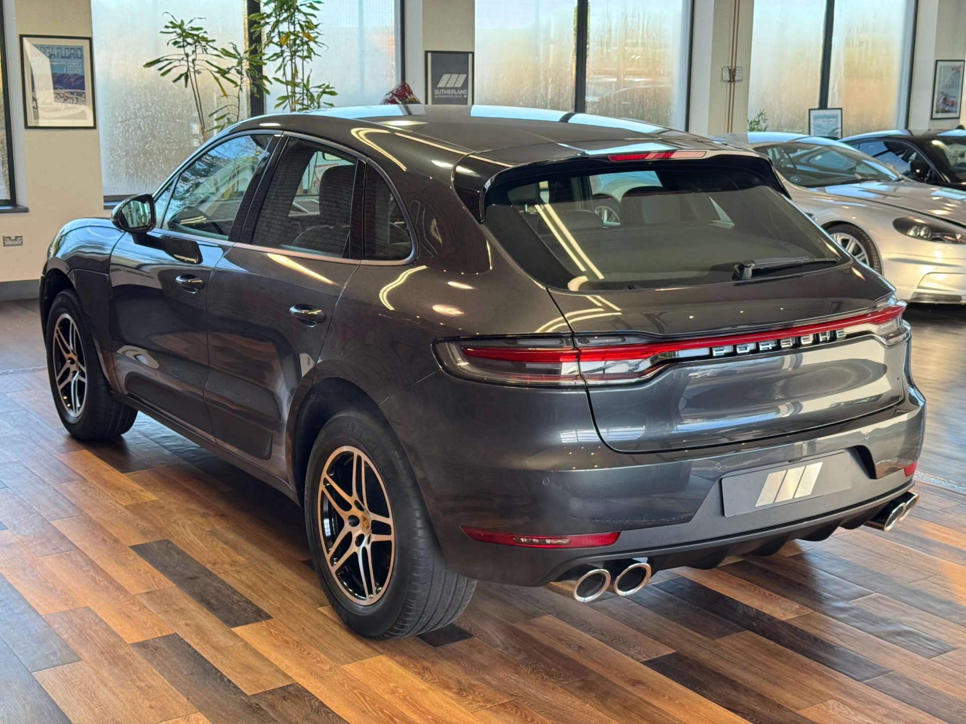 PORSCHE MACAN 2.0 Macan Semi-Auto 4WD 5dr #6