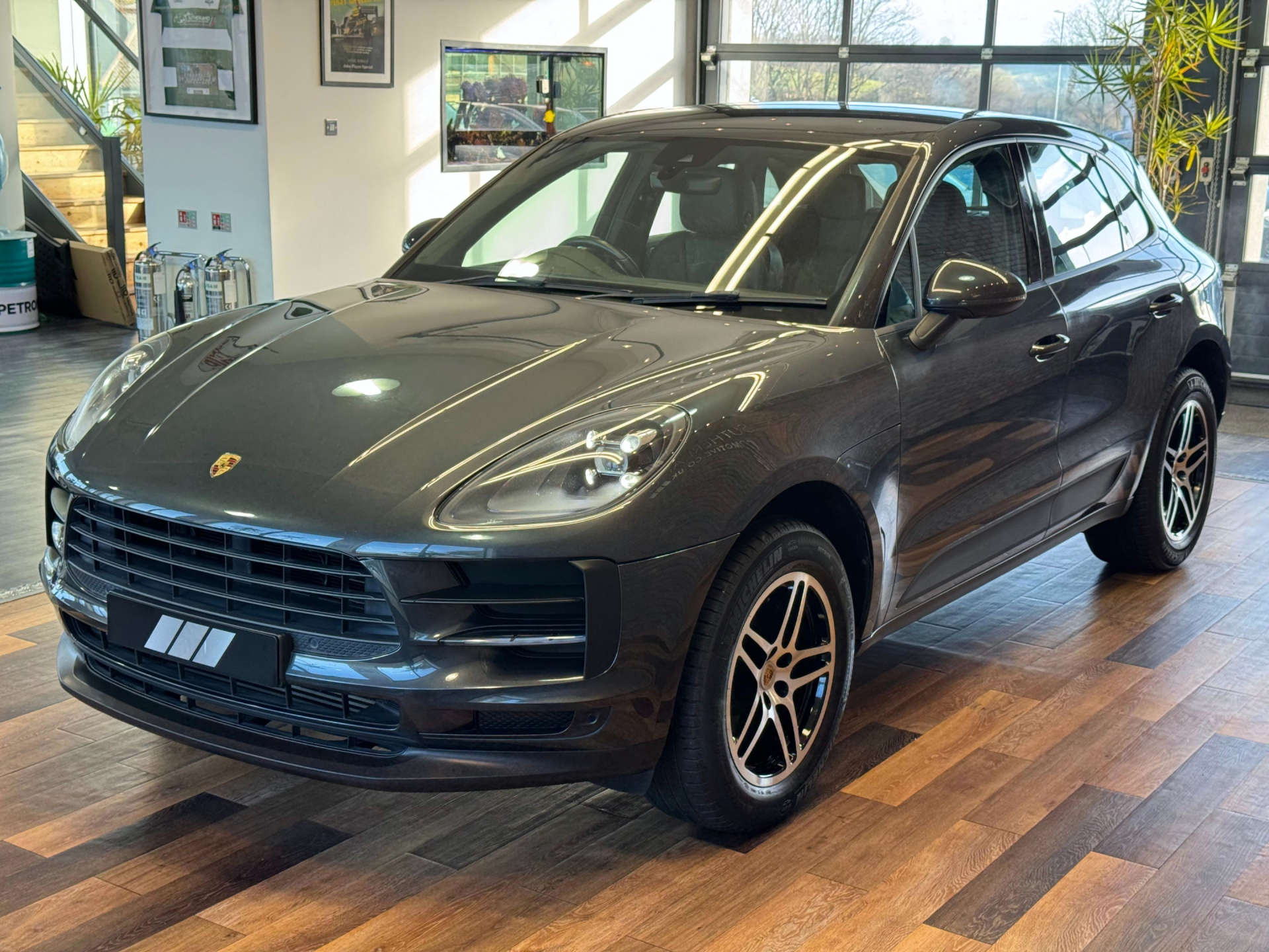 PORSCHE MACAN 2.0 Macan Semi-Auto 4WD 5dr #7