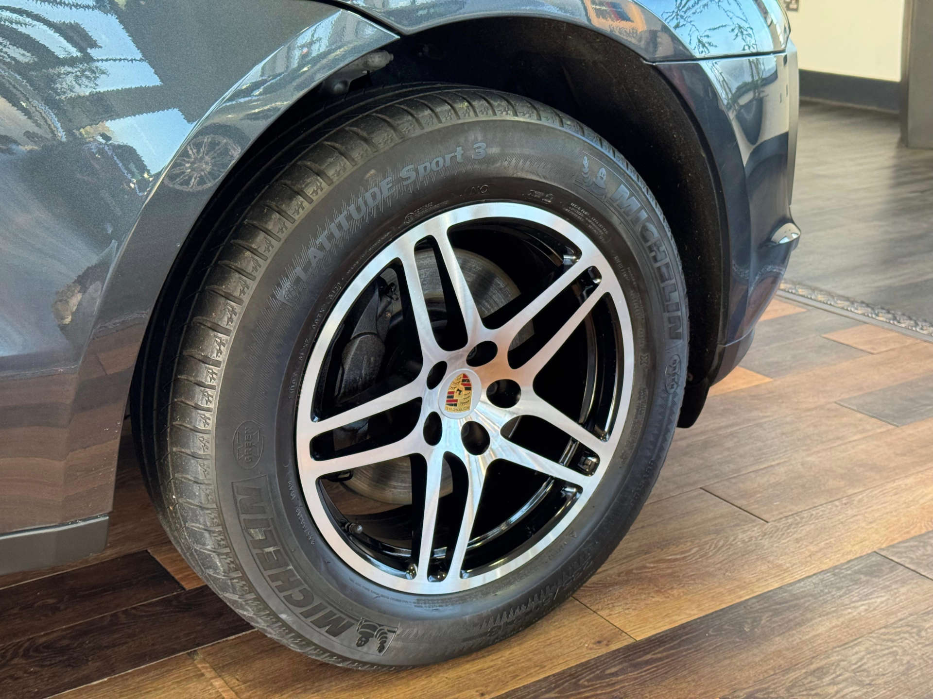 PORSCHE MACAN 2.0 Macan Semi-Auto 4WD 5dr #10