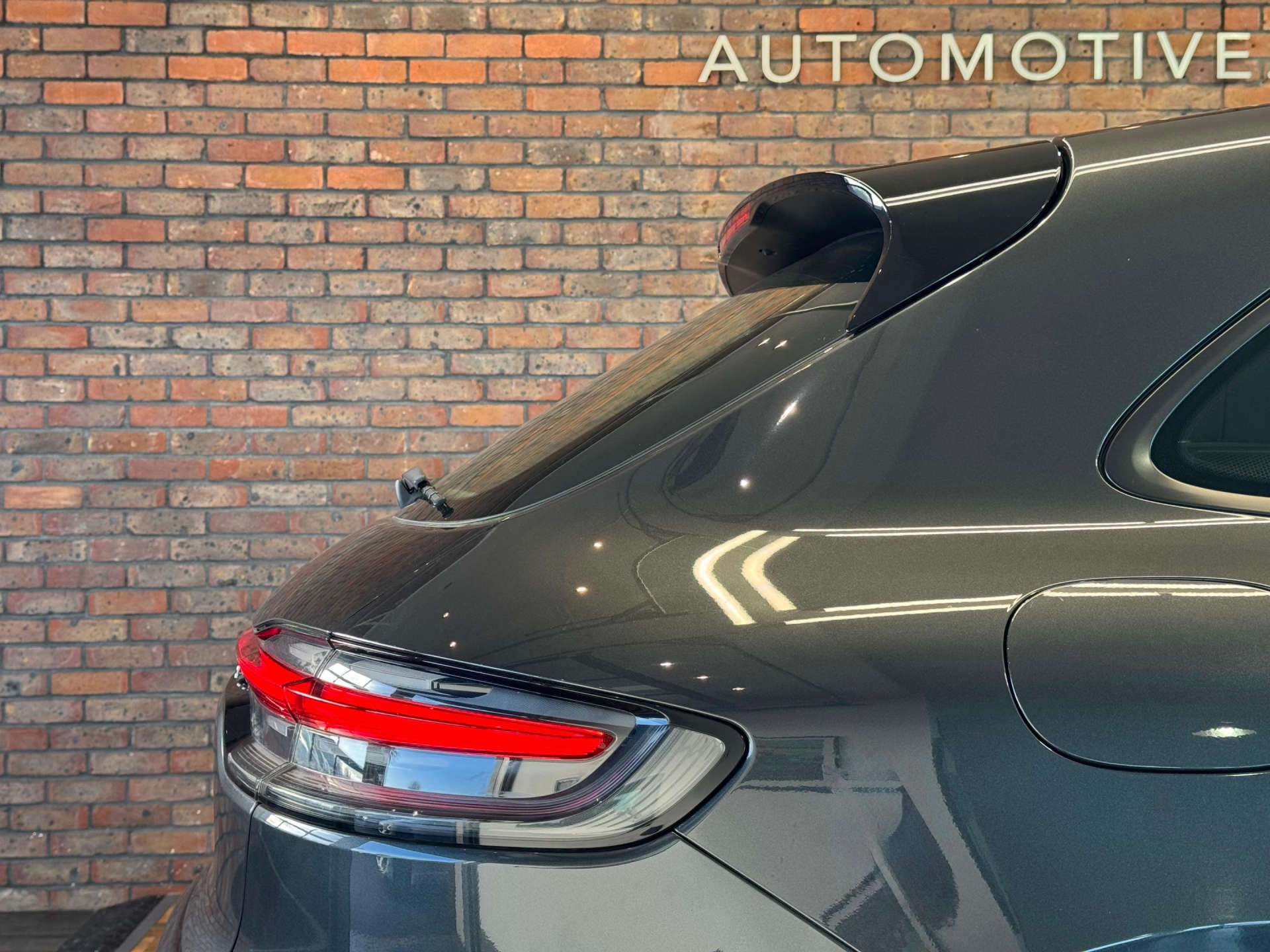 PORSCHE MACAN 2.0 Macan Semi-Auto 4WD 5dr #13