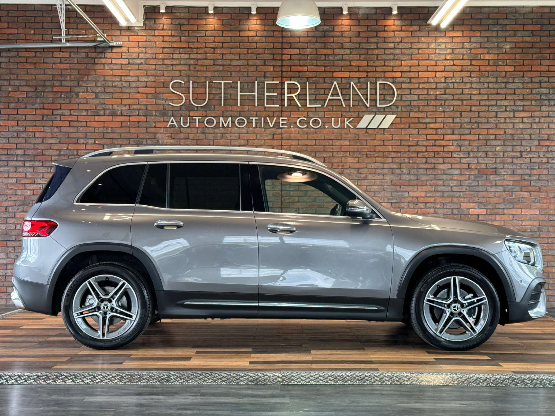 MERCEDES-BENZ GLB 2.0 GLB 200 AMG Line Premium D Auto 5dr #2