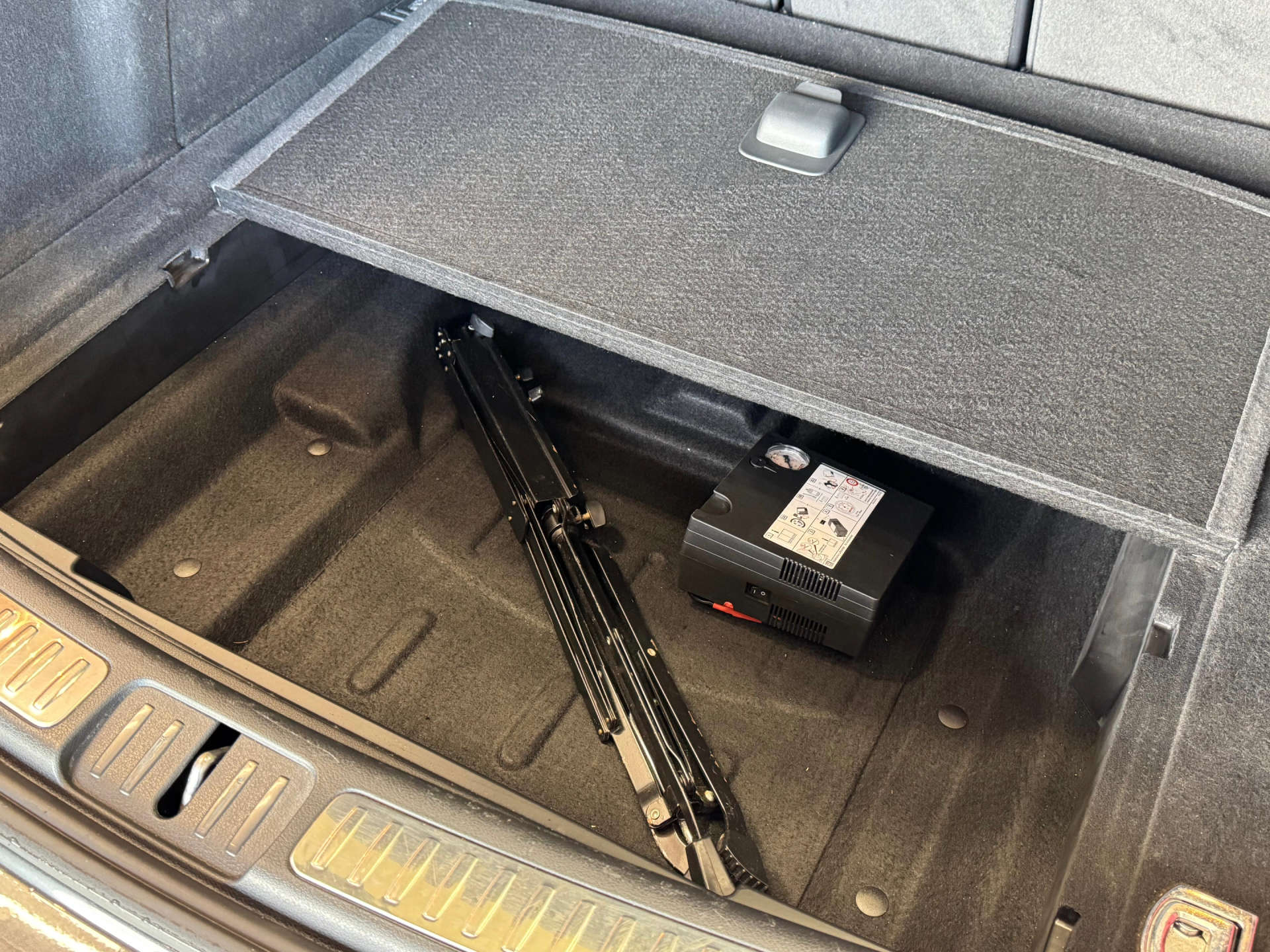 PORSCHE MACAN 2.0 Macan Semi-Auto 4WD 5dr #19