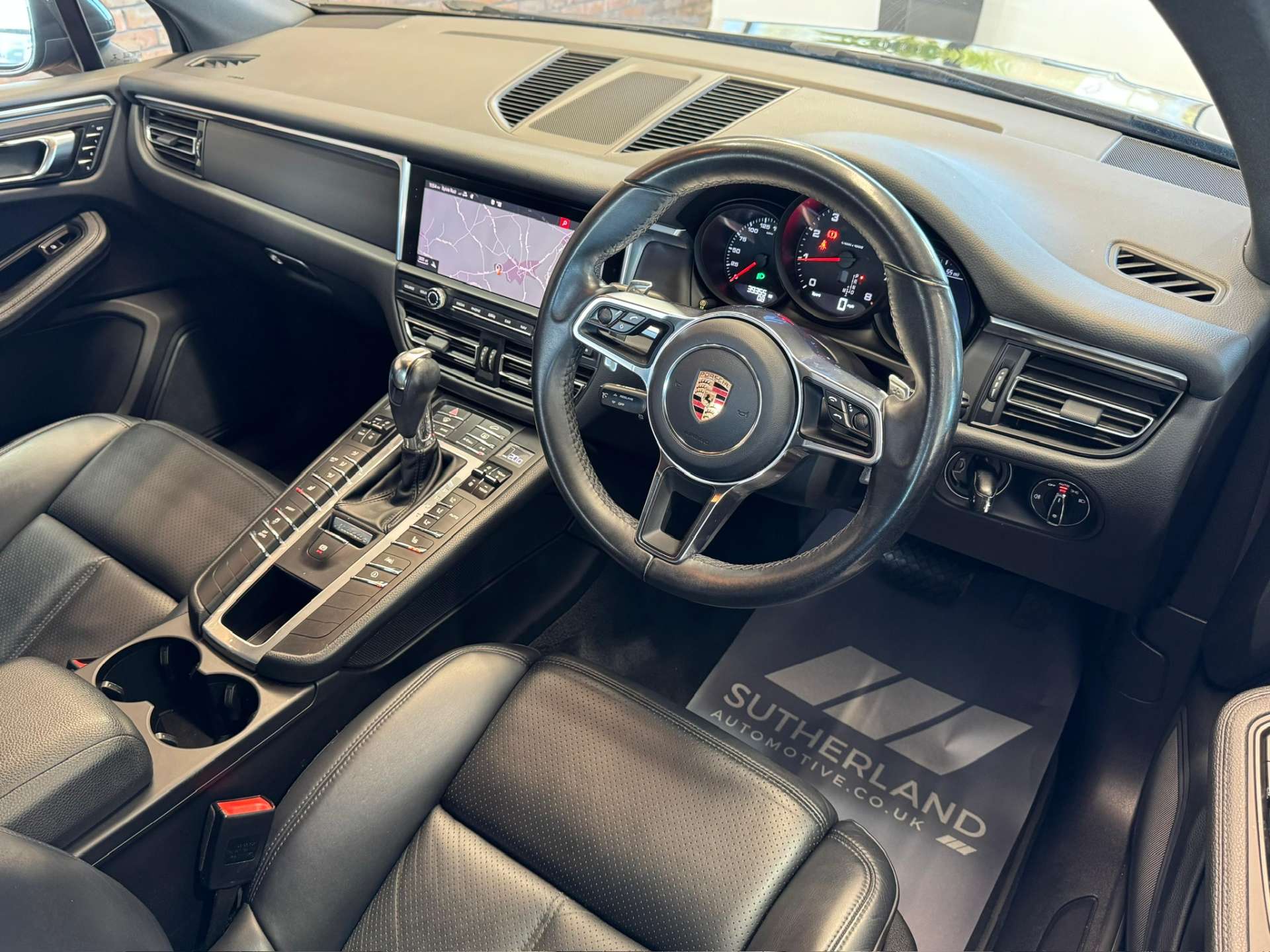 PORSCHE MACAN 2.0 Macan Semi-Auto 4WD 5dr #25