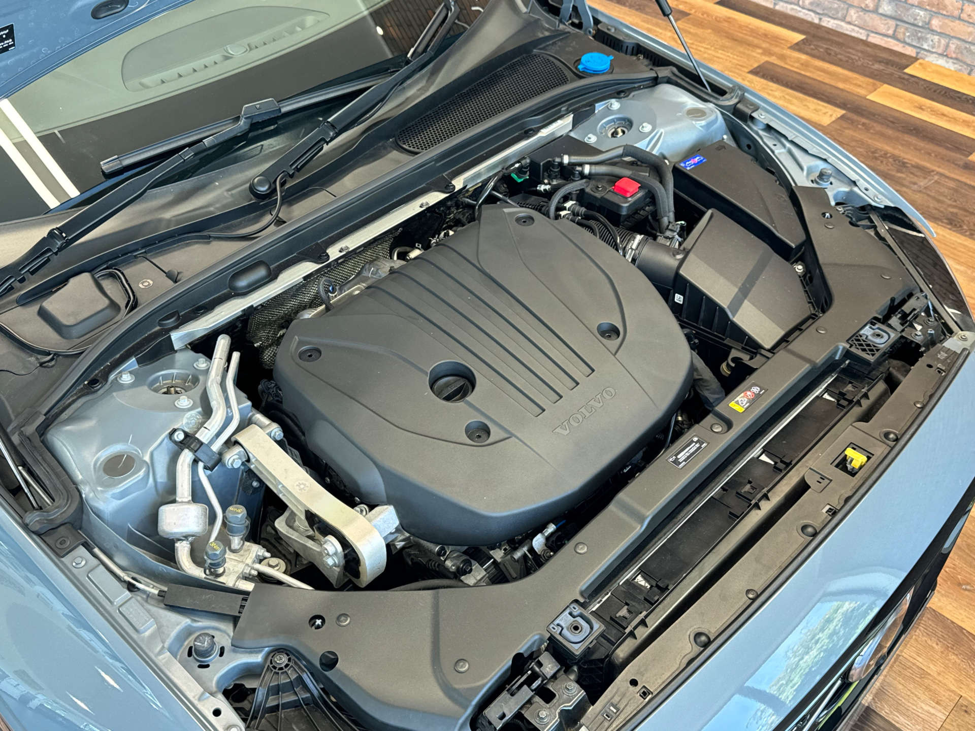 VOLVO V60 2.0 V60 + B3 MHEV Auto 5dr #60