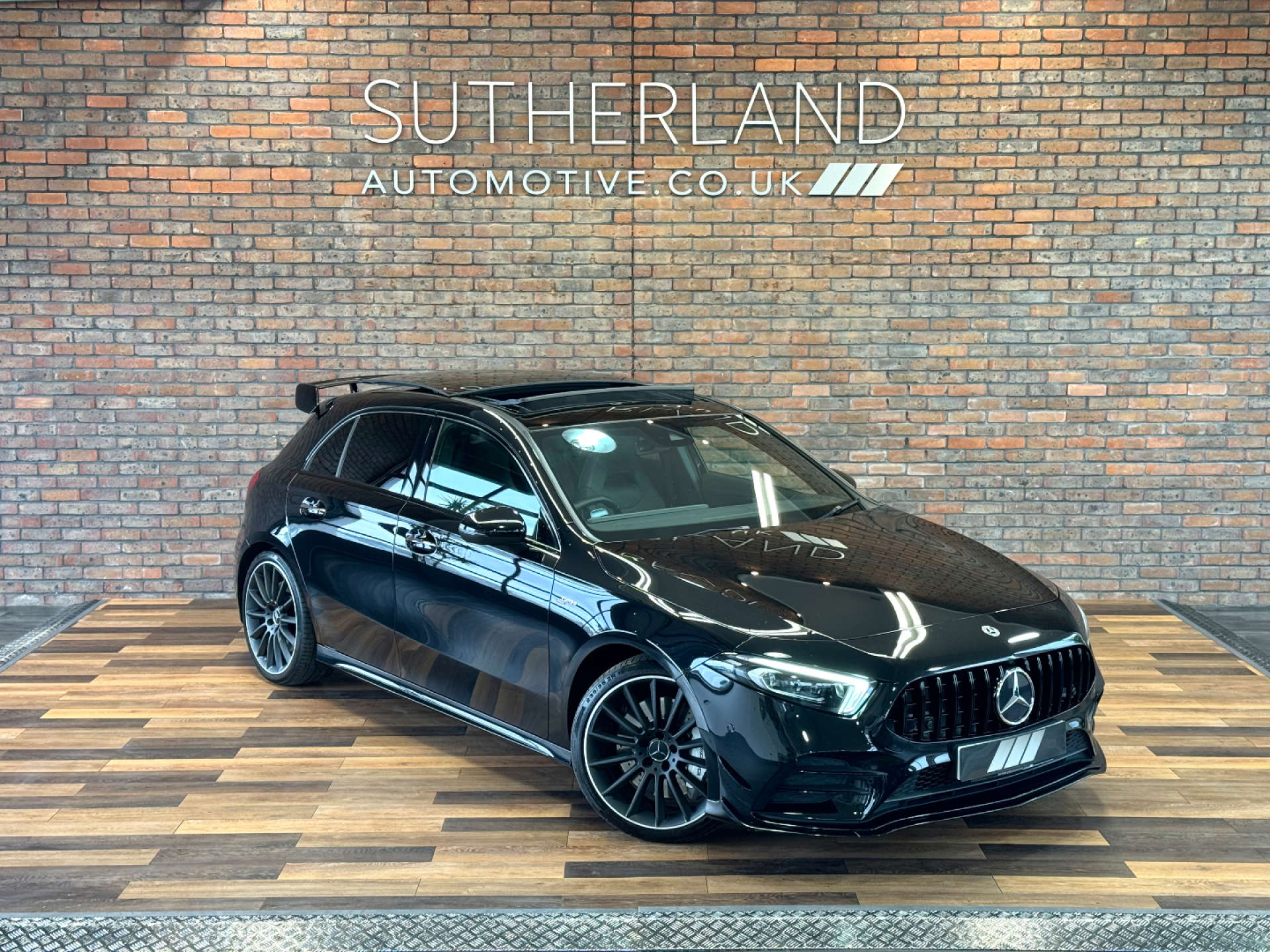 MERCEDES-BENZ A-CLASS 2.0 AMG A 35 4Matic Premium+ Auto 4WD 5dr #1