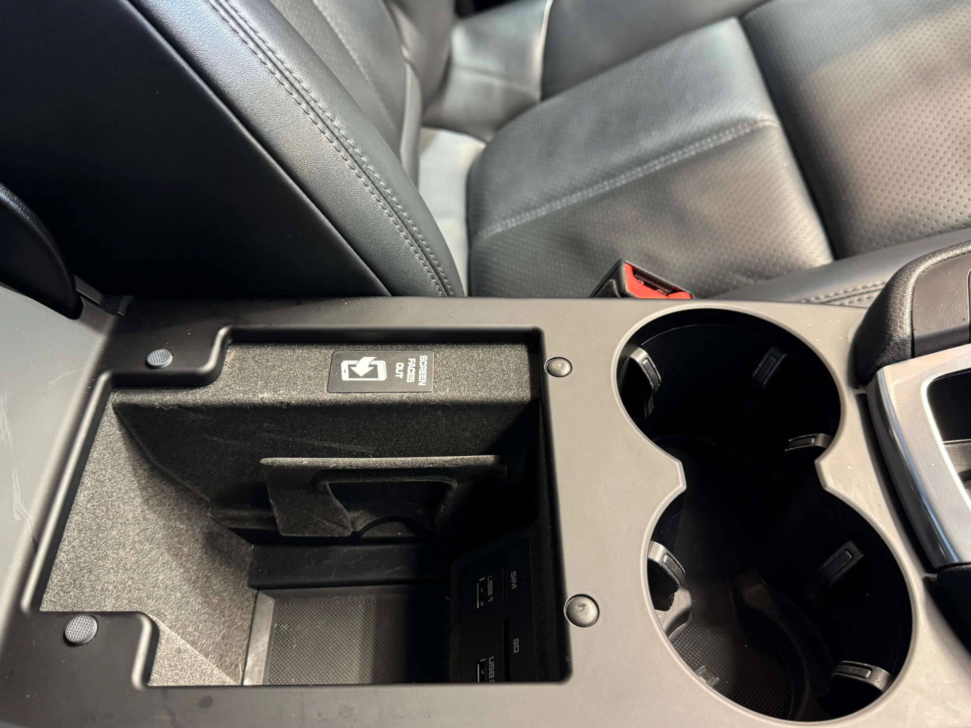 PORSCHE MACAN 2.0 Macan Semi-Auto 4WD 5dr #36