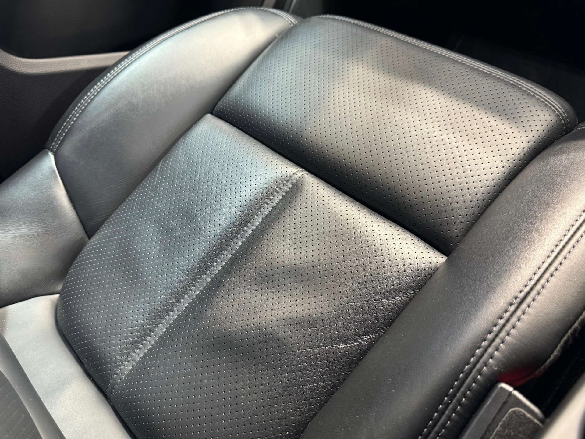 PORSCHE MACAN 2.0 Macan Semi-Auto 4WD 5dr #37