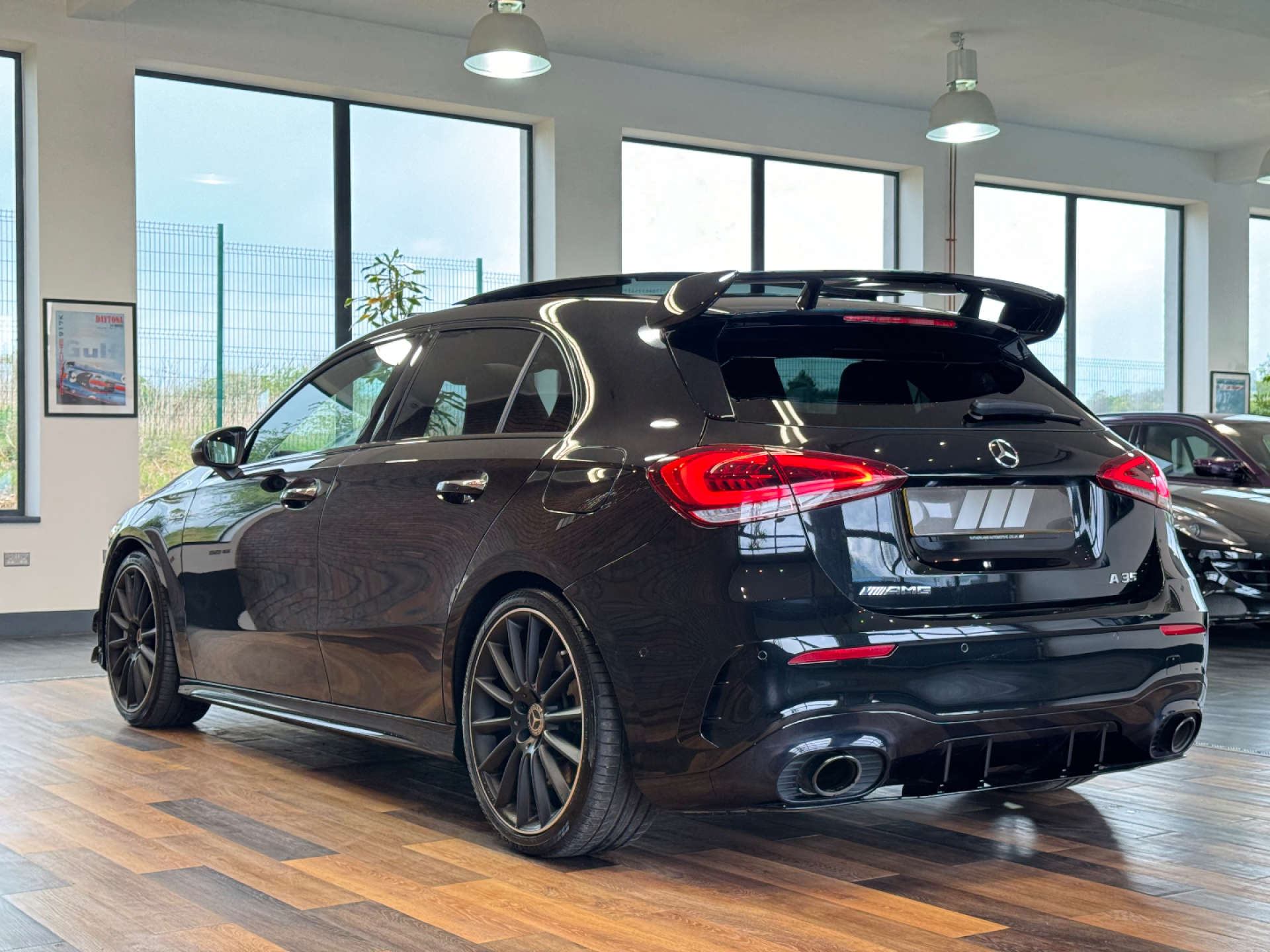 MERCEDES-BENZ A-CLASS 2.0 AMG A 35 4Matic Premium+ Auto 4WD 5dr #8
