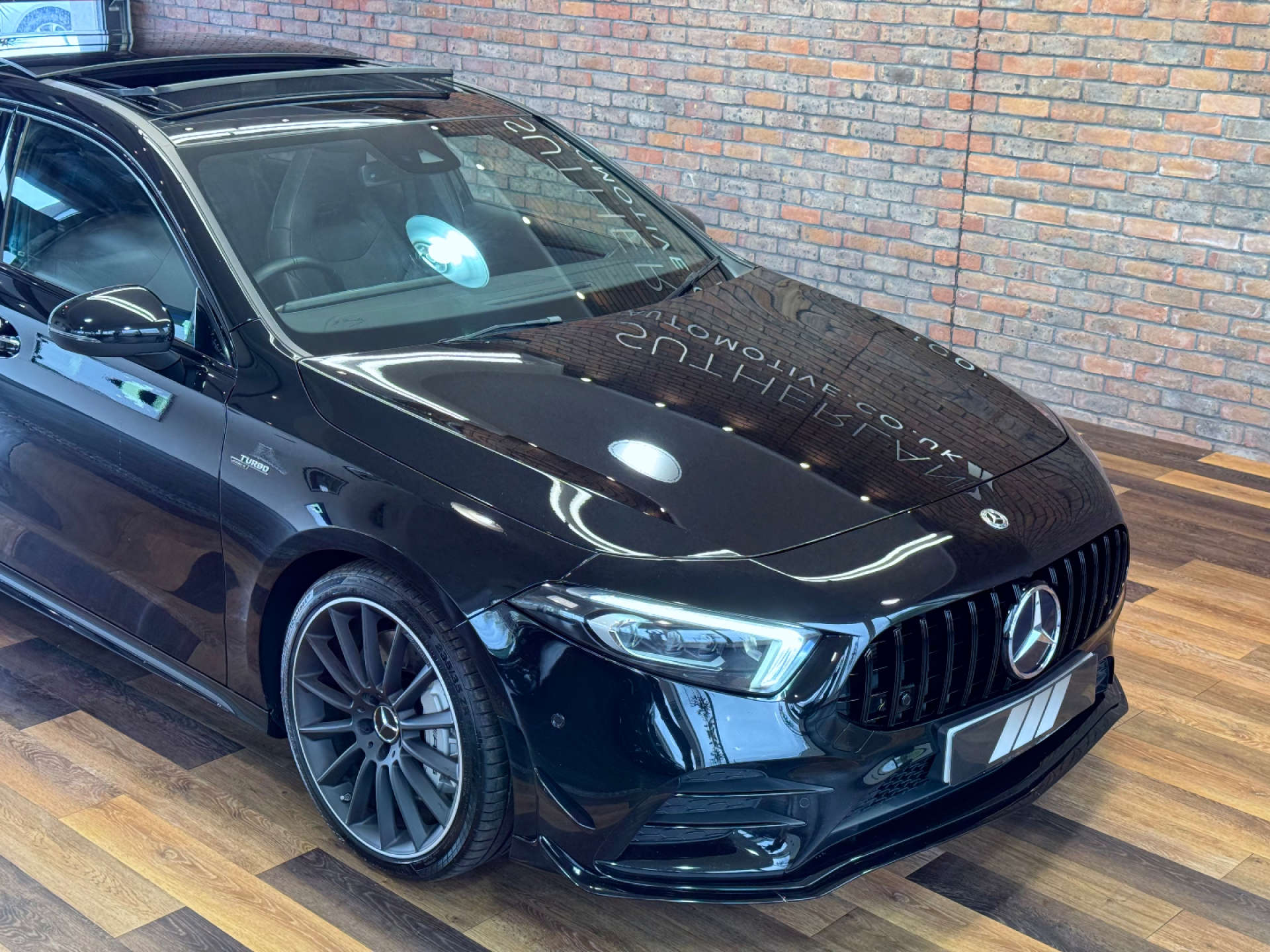 MERCEDES-BENZ A-CLASS 2.0 AMG A 35 4Matic Premium+ Auto 4WD 5dr #12