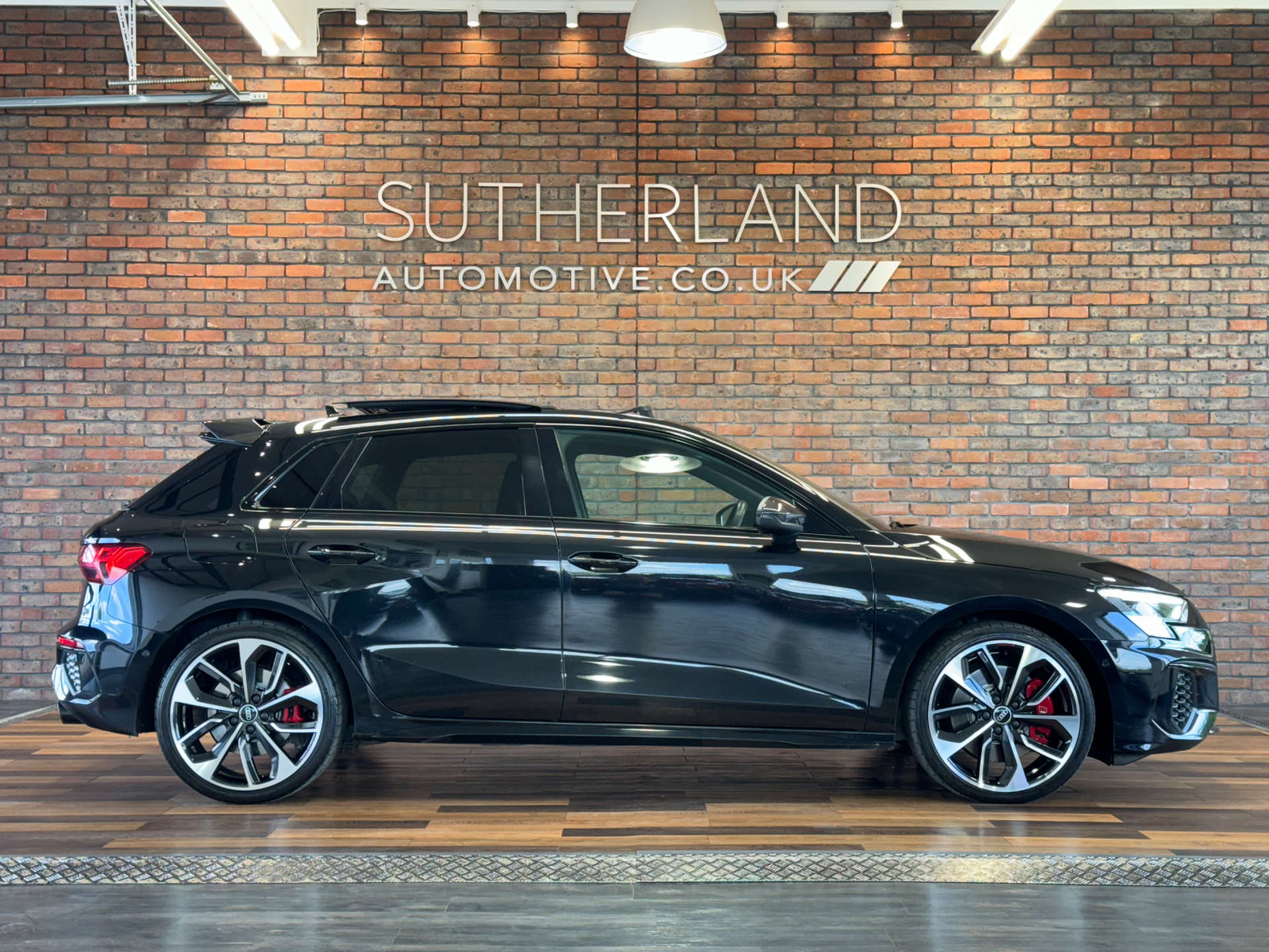 AUDI A3 2.0 S3 Sportback Vorsprung TFSI Quattro Semi-Auto 4WD 5dr #2
