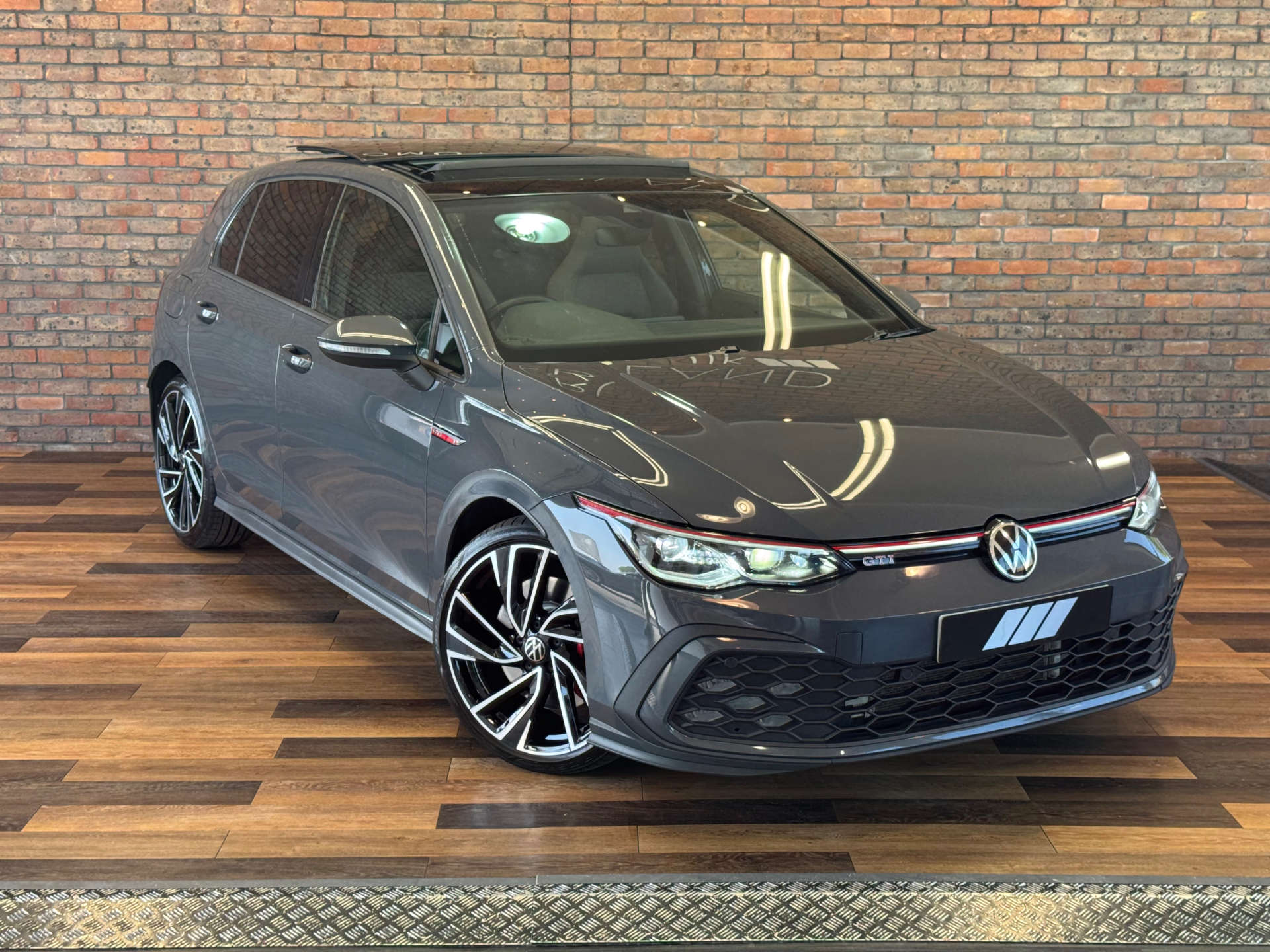 VOLKSWAGEN GOLF 2.0 Golf GTi TSi 5dr #1